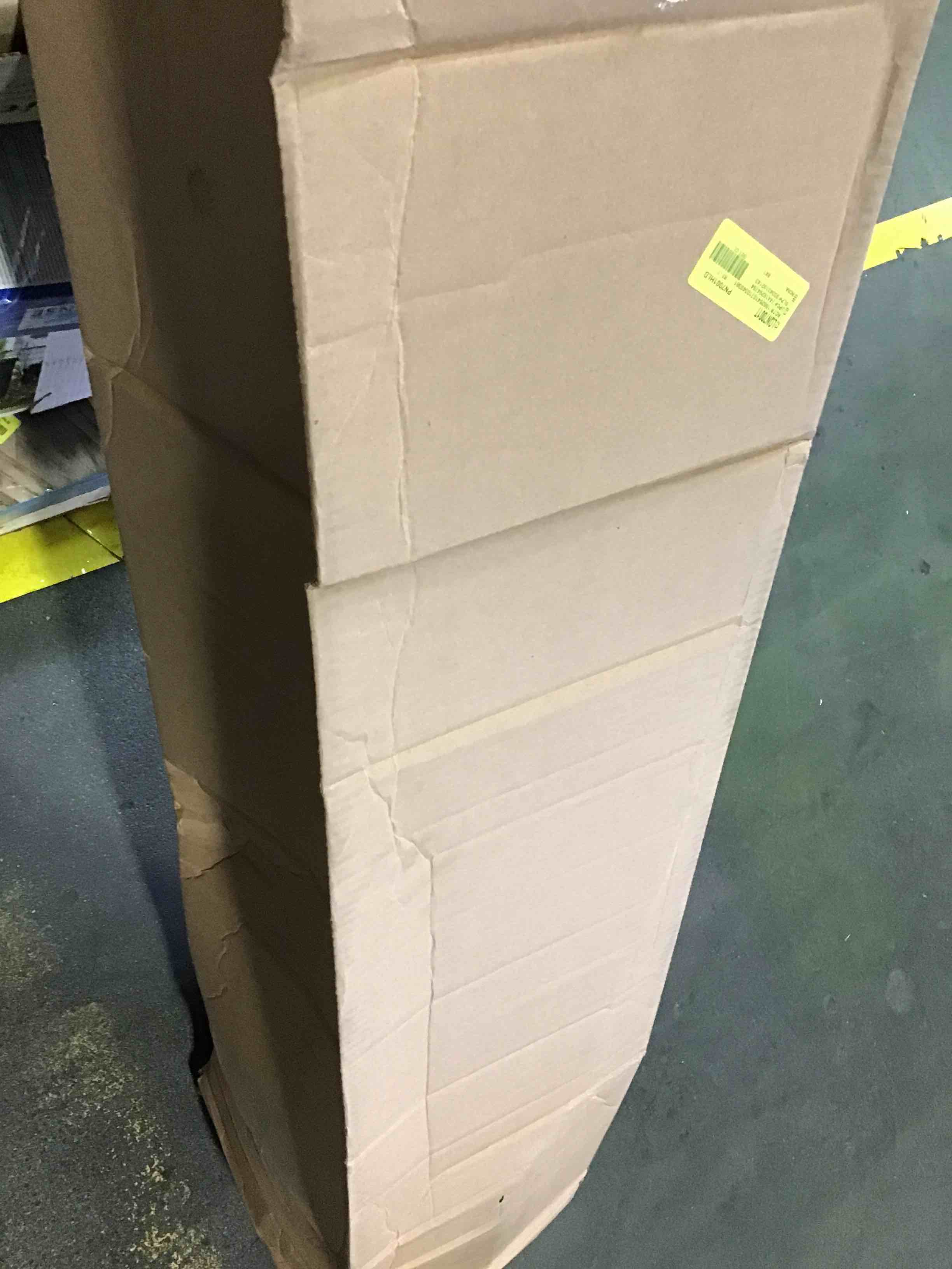 https://s3.amazonaws.com/lotting-images-prod/bidfta/BLU4991409_1692717636788.jpeg