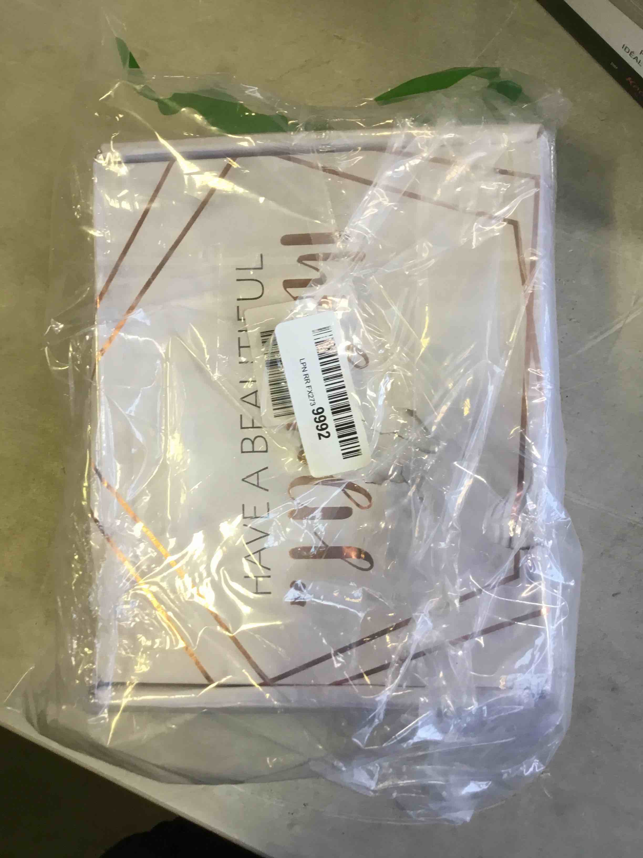 https://s3.amazonaws.com/lotting-images-prod/bidfta/BLU4992540_1692106776512.jpeg