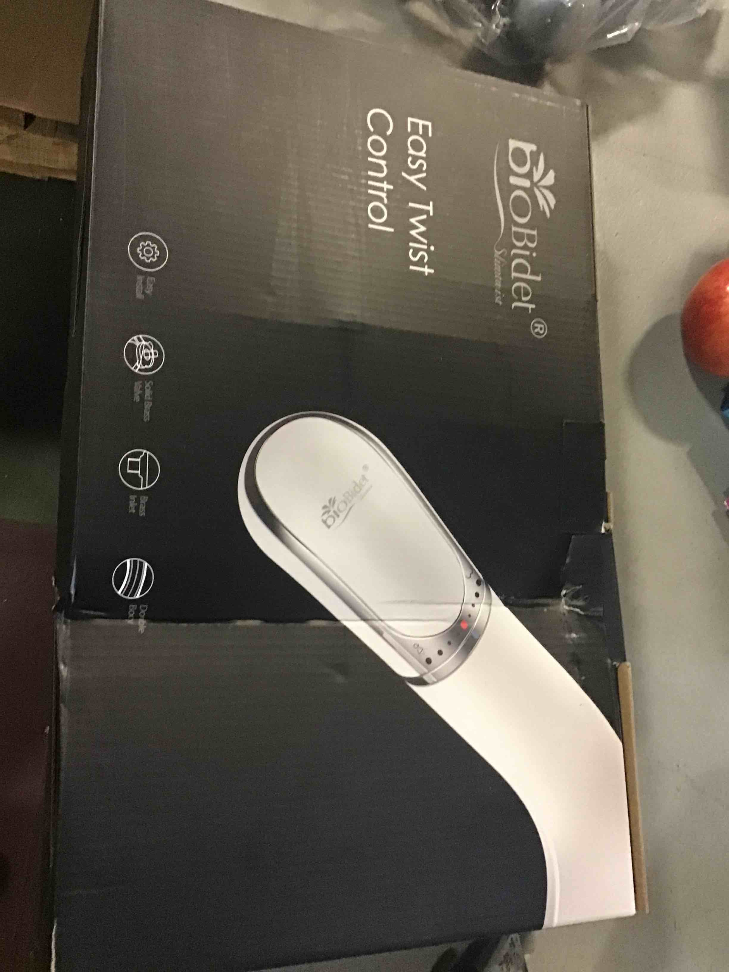 https://s3.amazonaws.com/lotting-images-prod/bidfta/BLU4994273_1691493316093.jpeg