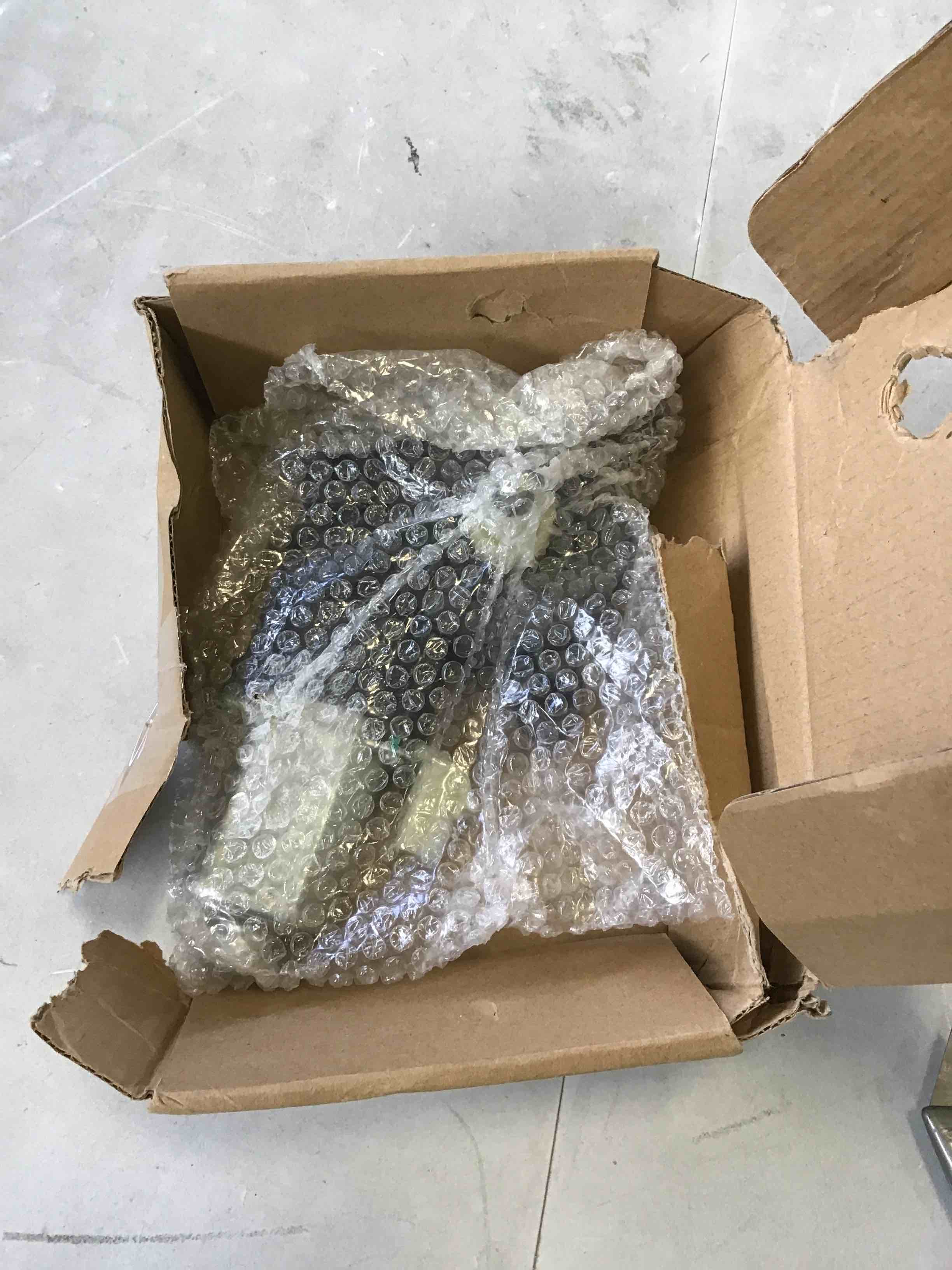 https://s3.amazonaws.com/lotting-images-prod/bidfta/BLU4996577_1692113853655.jpeg