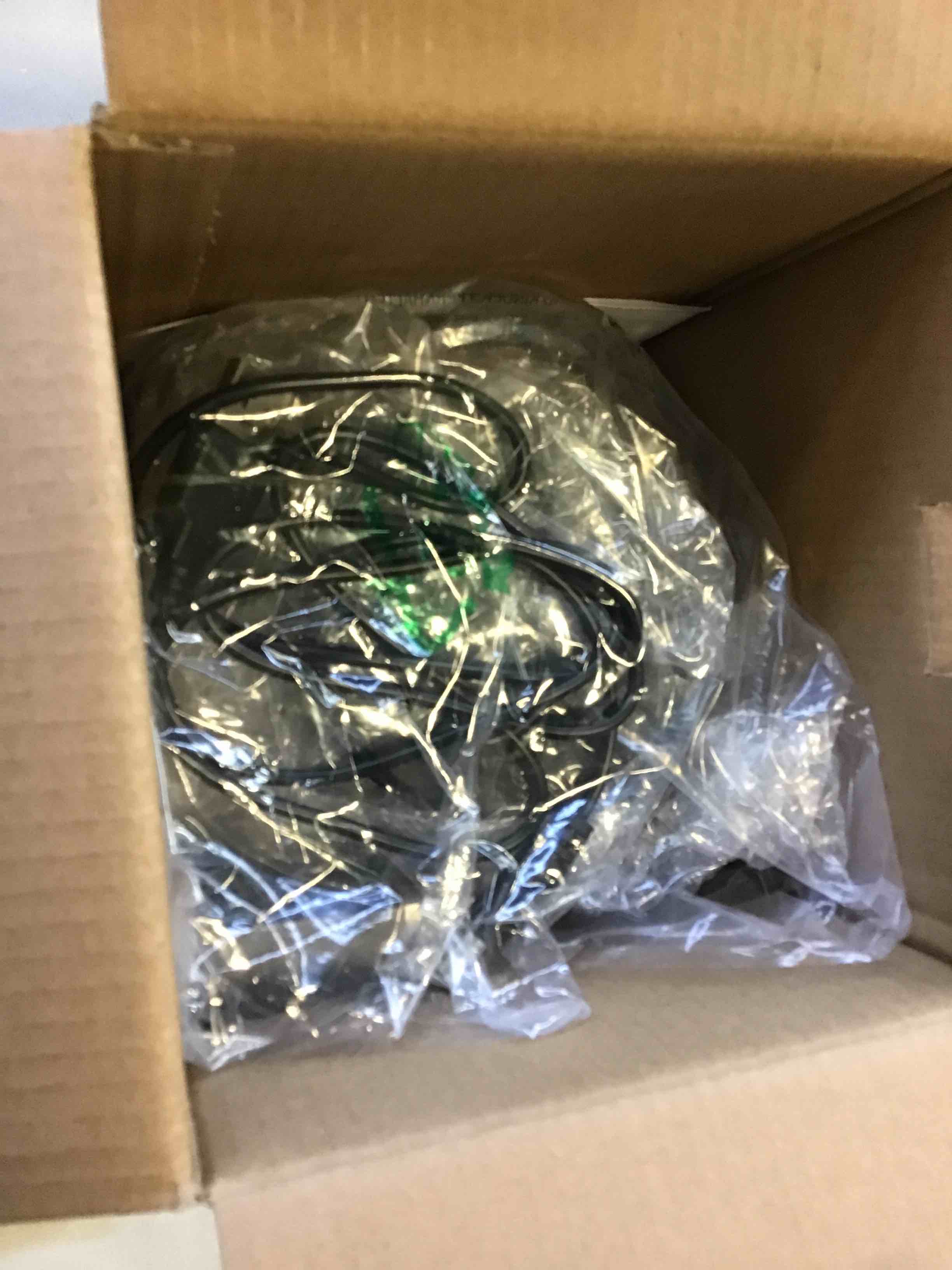 https://s3.amazonaws.com/lotting-images-prod/bidfta/BLU4996842_1692190248658.jpeg