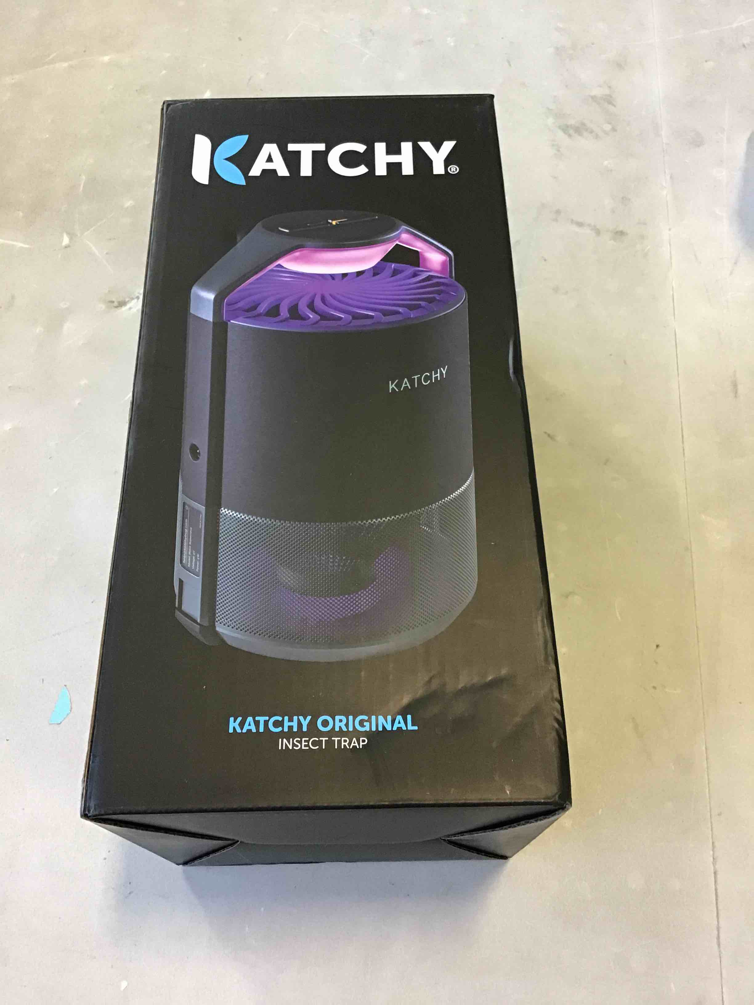https://s3.amazonaws.com/lotting-images-prod/bidfta/BLU4996842_1692190261438.jpeg