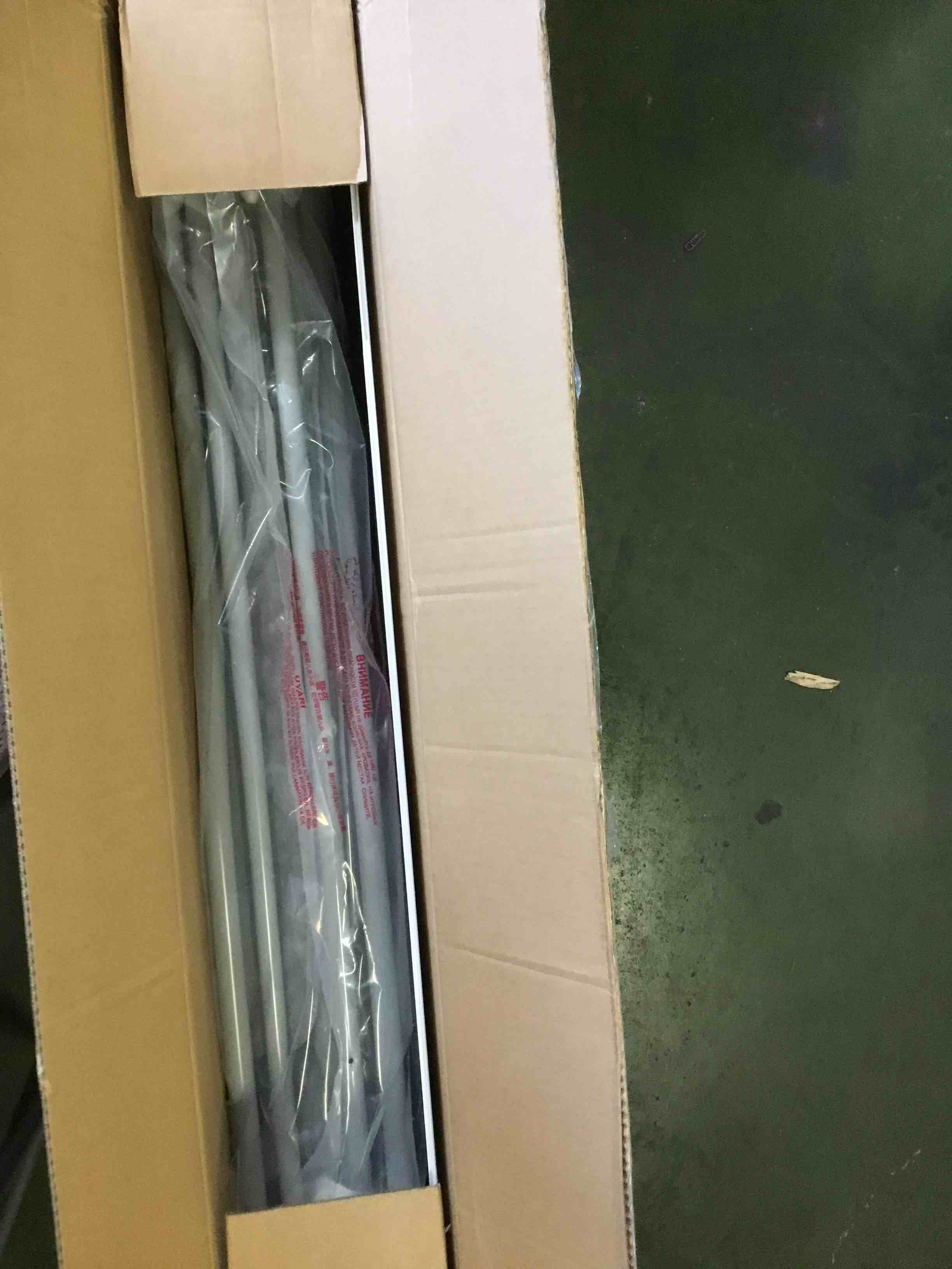 https://s3.amazonaws.com/lotting-images-prod/bidfta/BLU4997995_1692722851301.jpeg