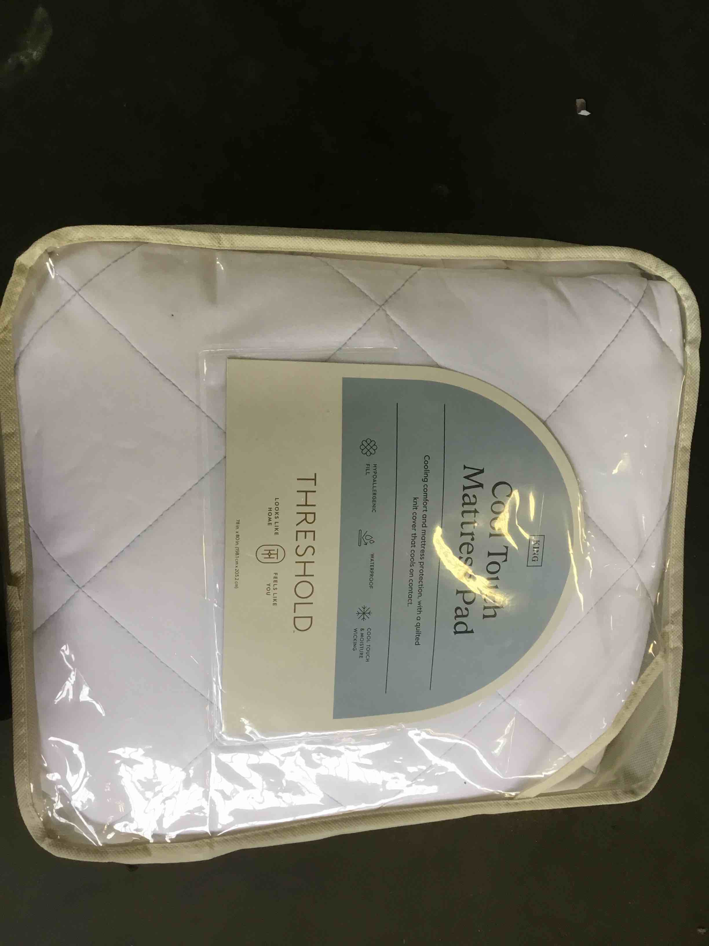 https://s3.amazonaws.com/lotting-images-prod/bidfta/BLU4999379_1693933295091.jpeg