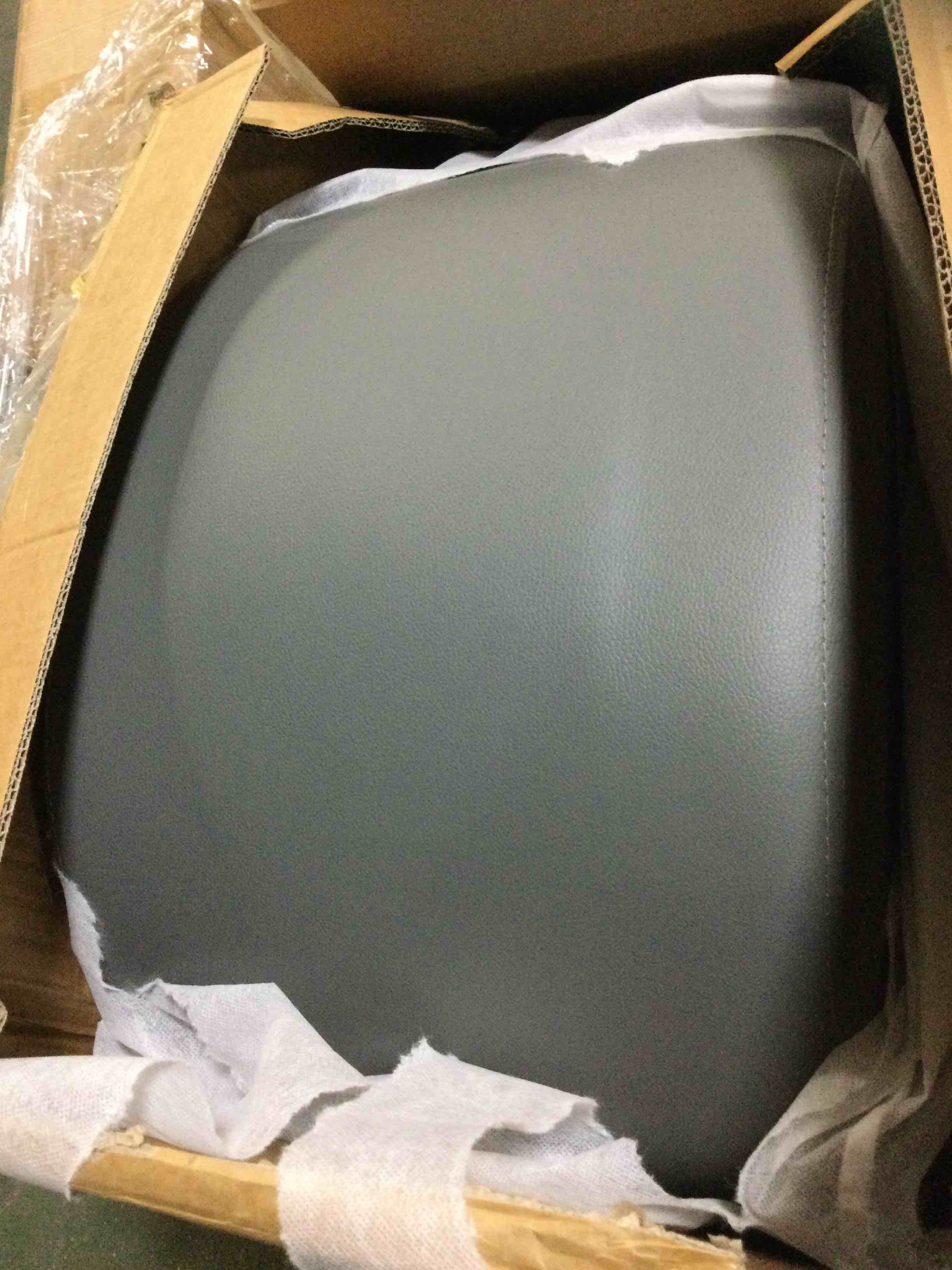 https://s3.amazonaws.com/lotting-images-prod/bidfta/BLU5001438_1702928168628.jpeg