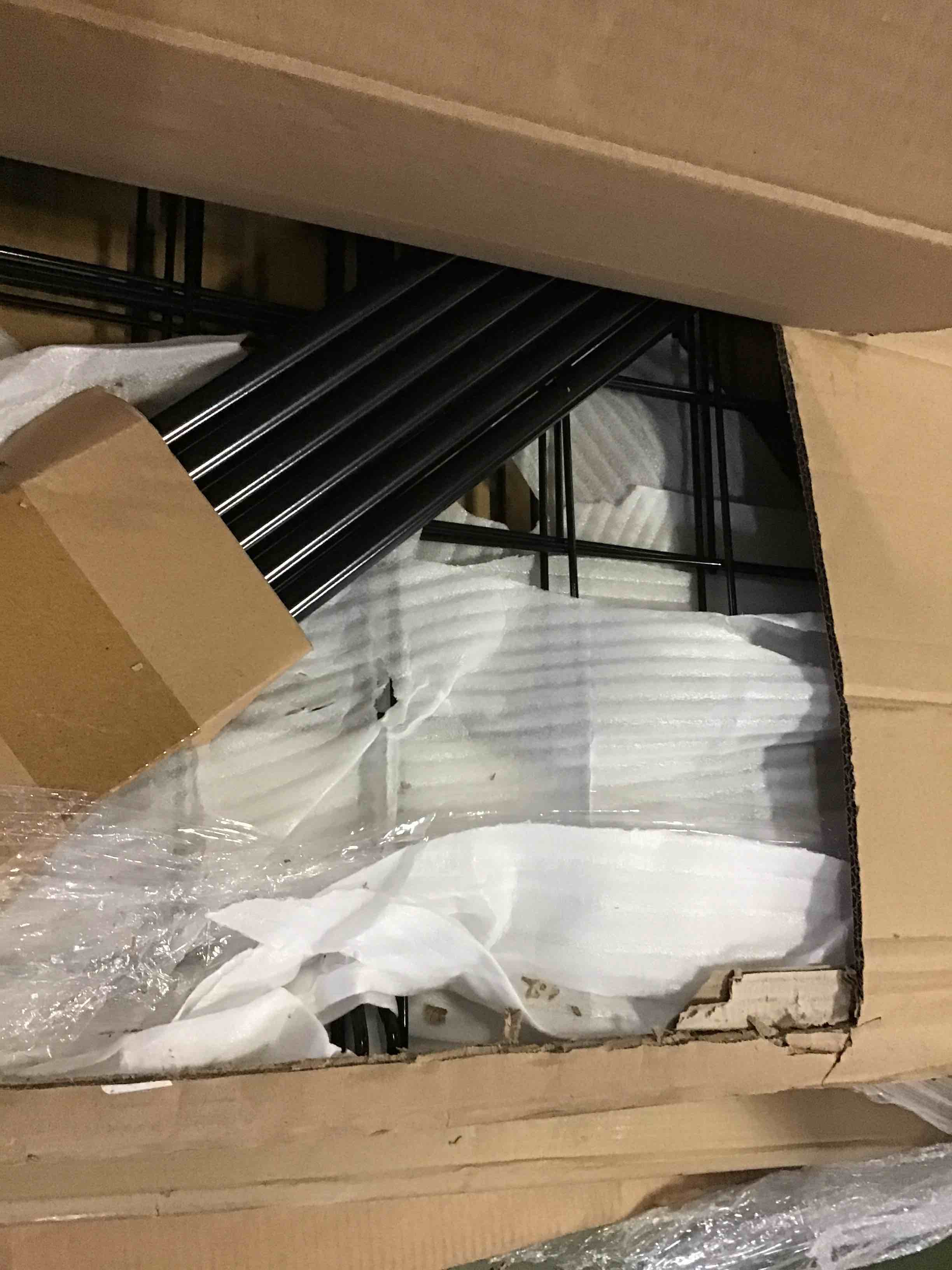 https://s3.amazonaws.com/lotting-images-prod/bidfta/BLU5002994_1693337639569.jpeg