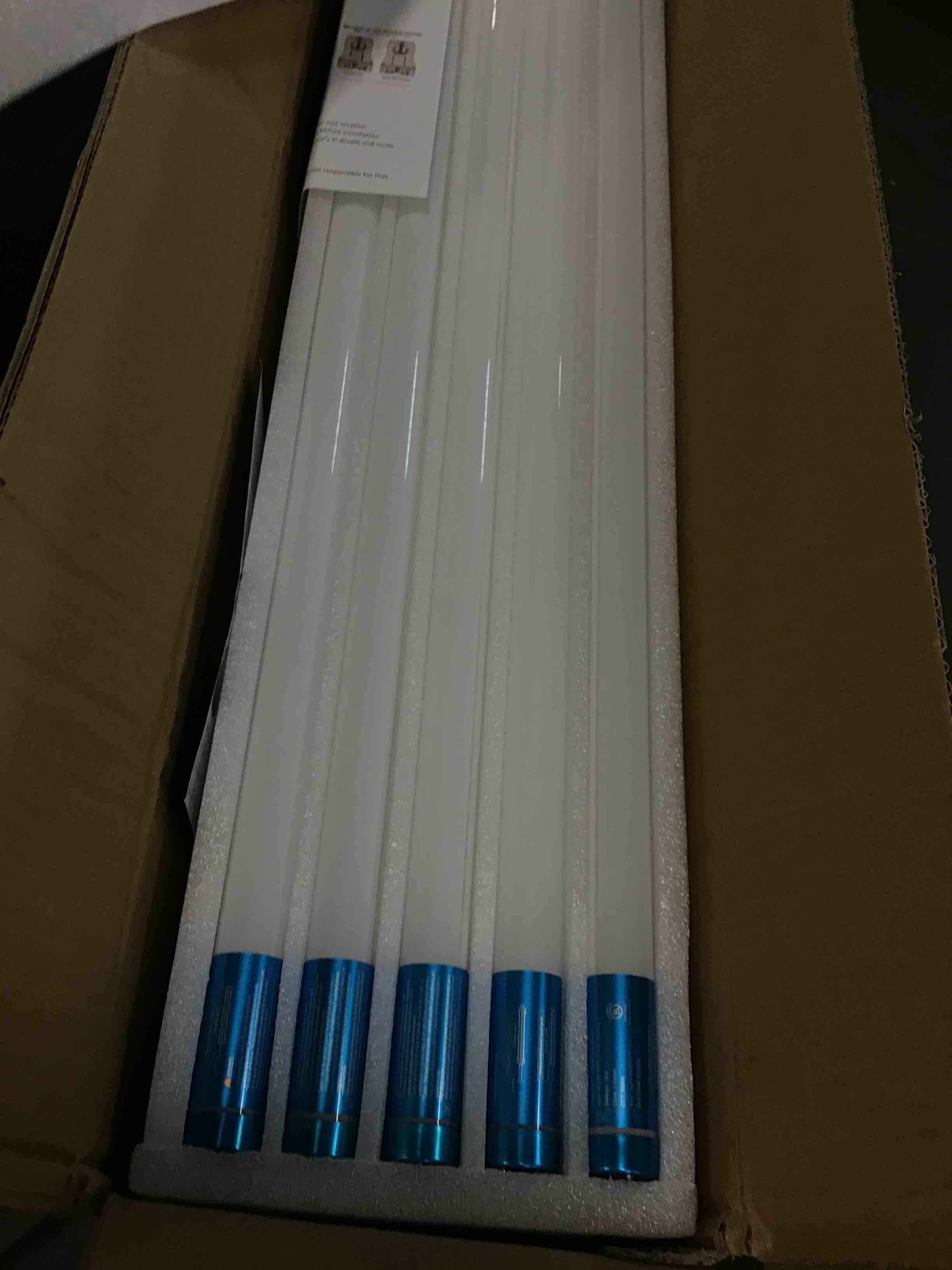 https://s3.amazonaws.com/lotting-images-prod/bidfta/BLU5003721_1694005220940.jpeg