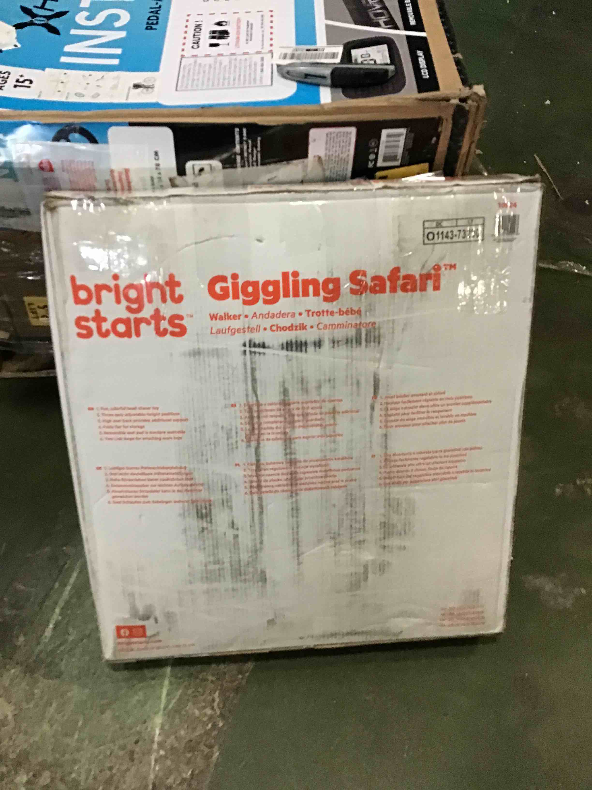 https://s3.amazonaws.com/lotting-images-prod/bidfta/BLU5003763_1694012968648.jpeg
