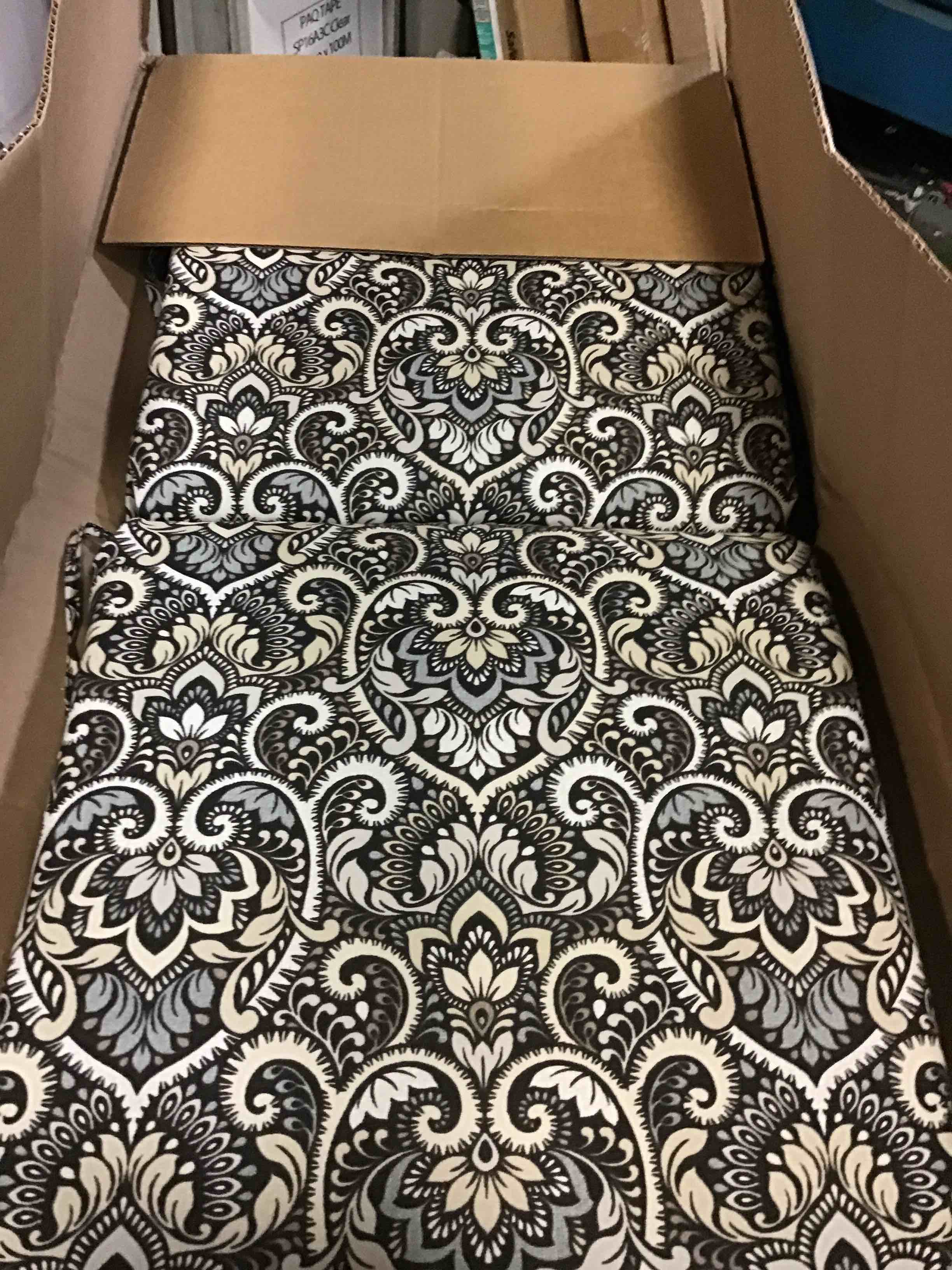 https://s3.amazonaws.com/lotting-images-prod/bidfta/BLU5003810_1694021830113.jpeg