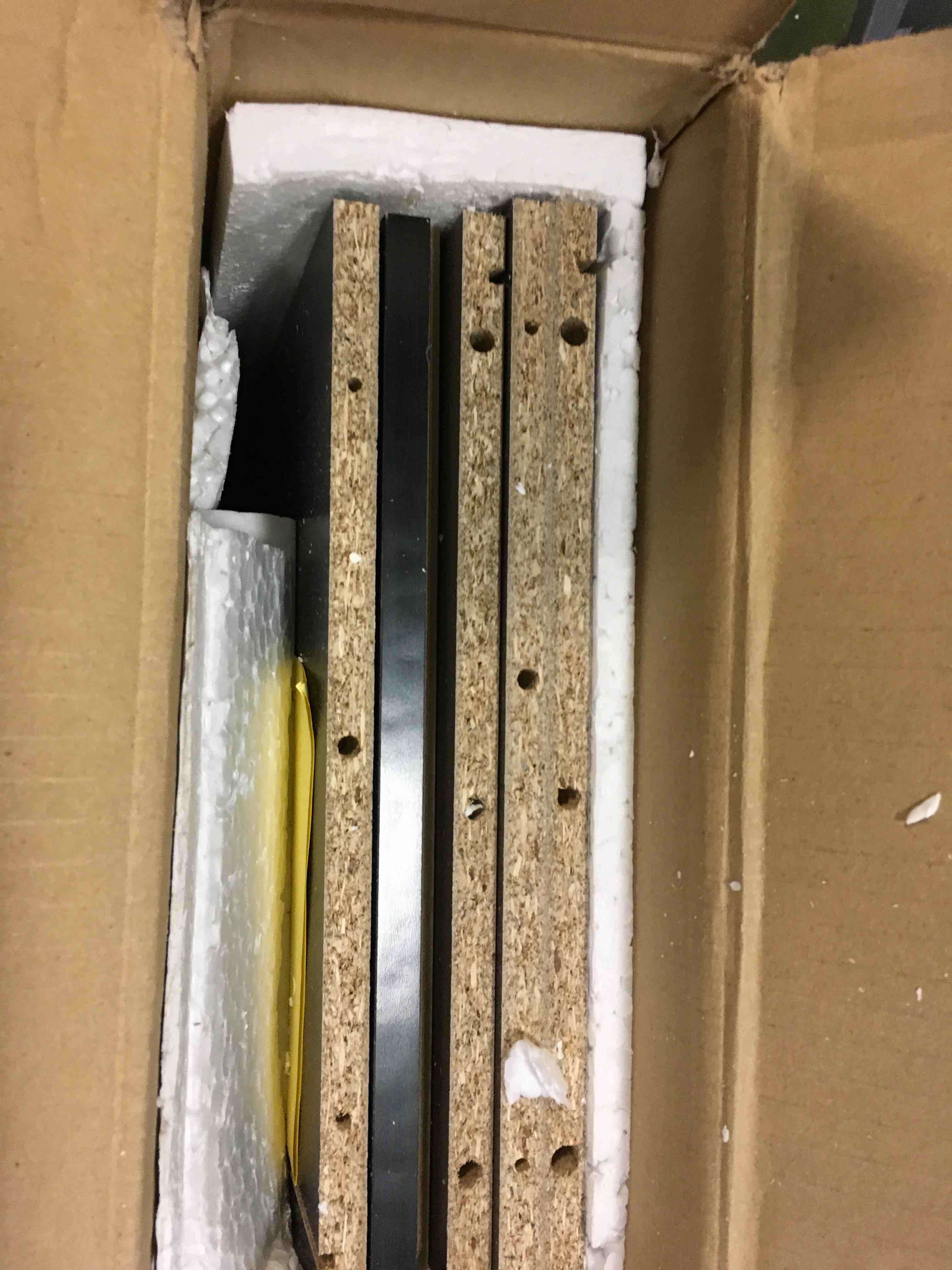 https://s3.amazonaws.com/lotting-images-prod/bidfta/BLU5003853_1694031145616.jpeg