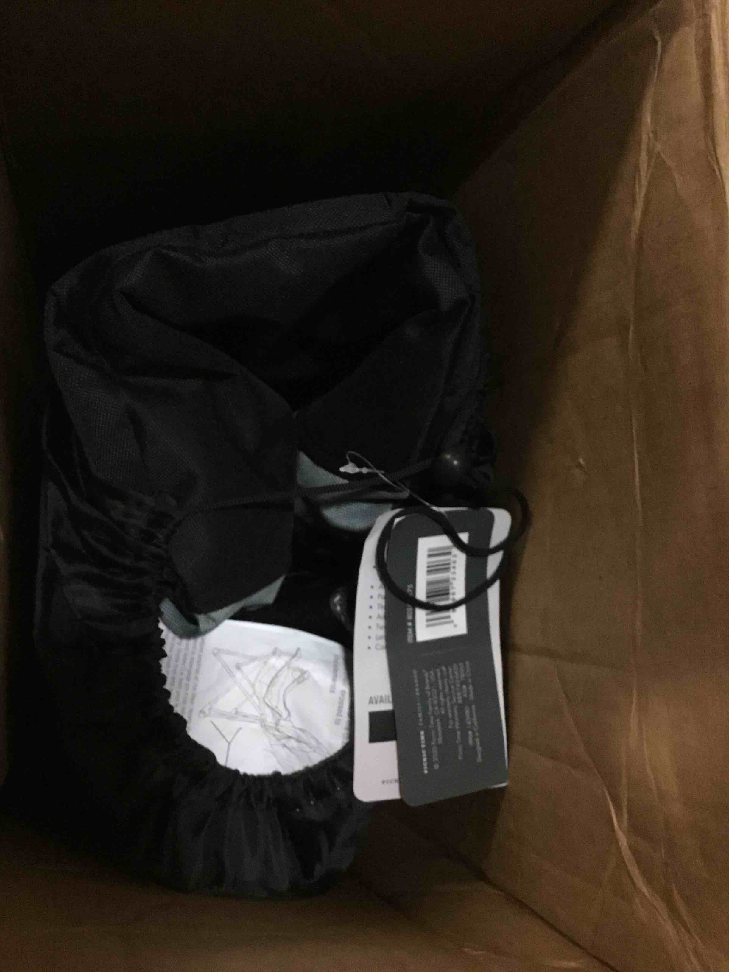 https://s3.amazonaws.com/lotting-images-prod/bidfta/BLU5004267_1694705799139.jpeg