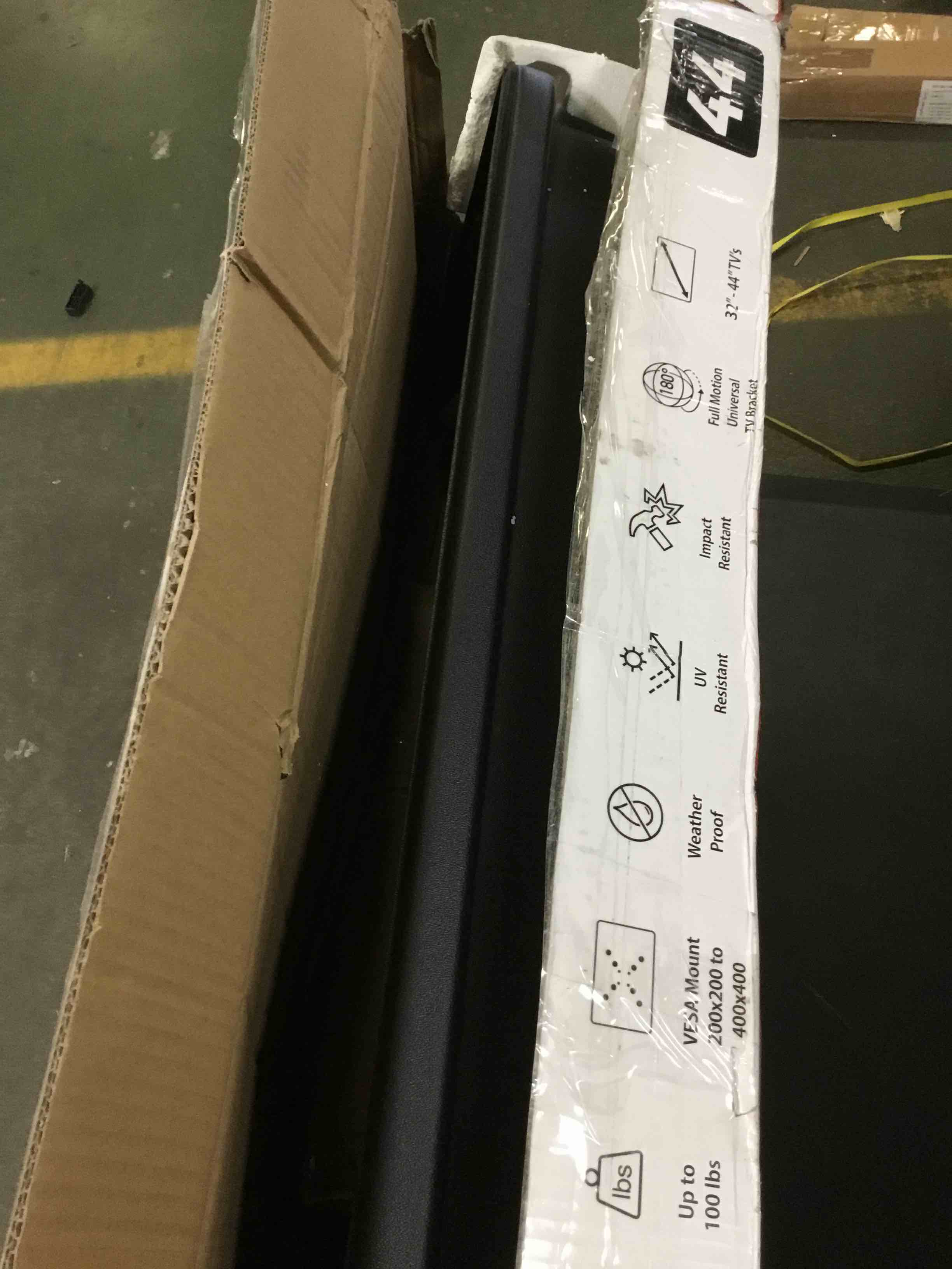 https://s3.amazonaws.com/lotting-images-prod/bidfta/BLU5004287_1694706848227.jpeg