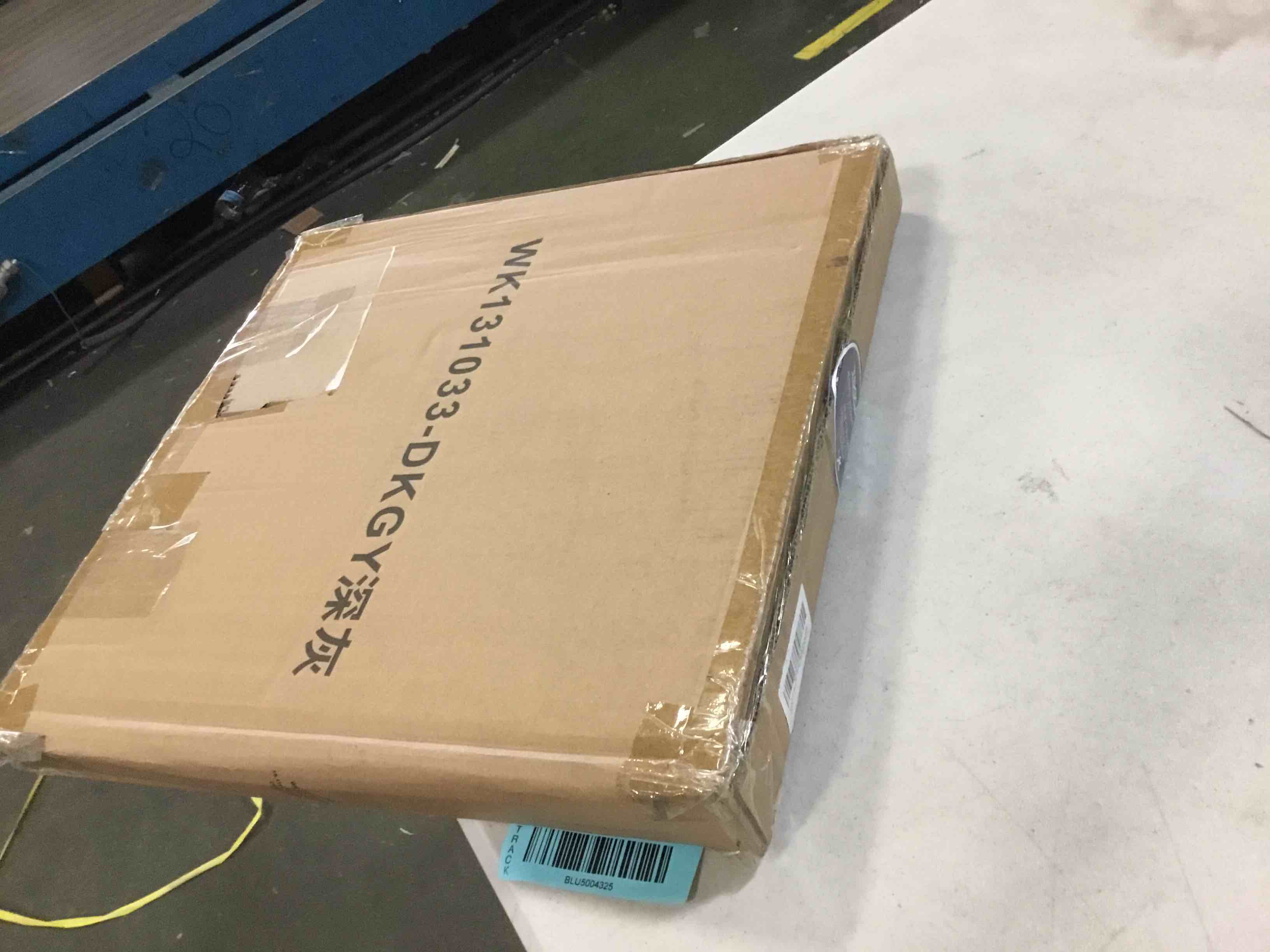 https://s3.amazonaws.com/lotting-images-prod/bidfta/BLU5004325_1694717165899.jpeg