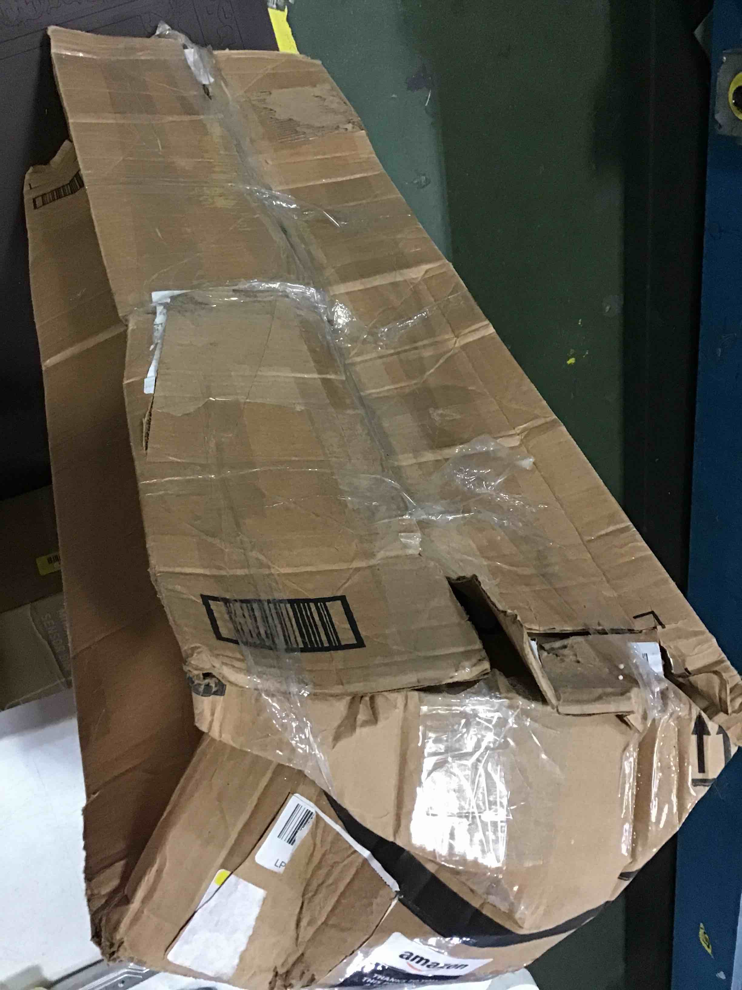 https://s3.amazonaws.com/lotting-images-prod/bidfta/BLU5007503_1692886976154.jpeg