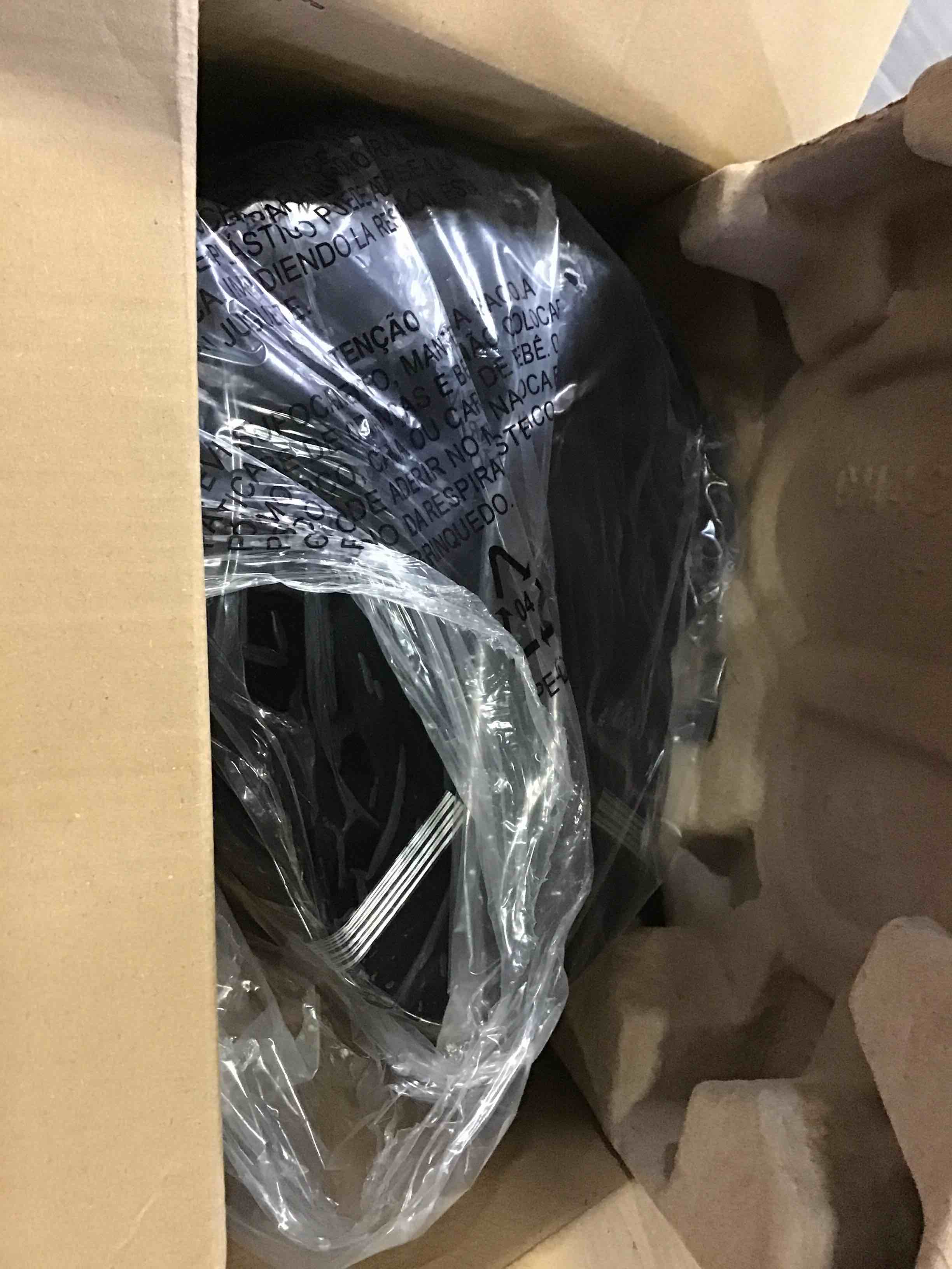 https://s3.amazonaws.com/lotting-images-prod/bidfta/BLU5007584_1692901374706.jpeg