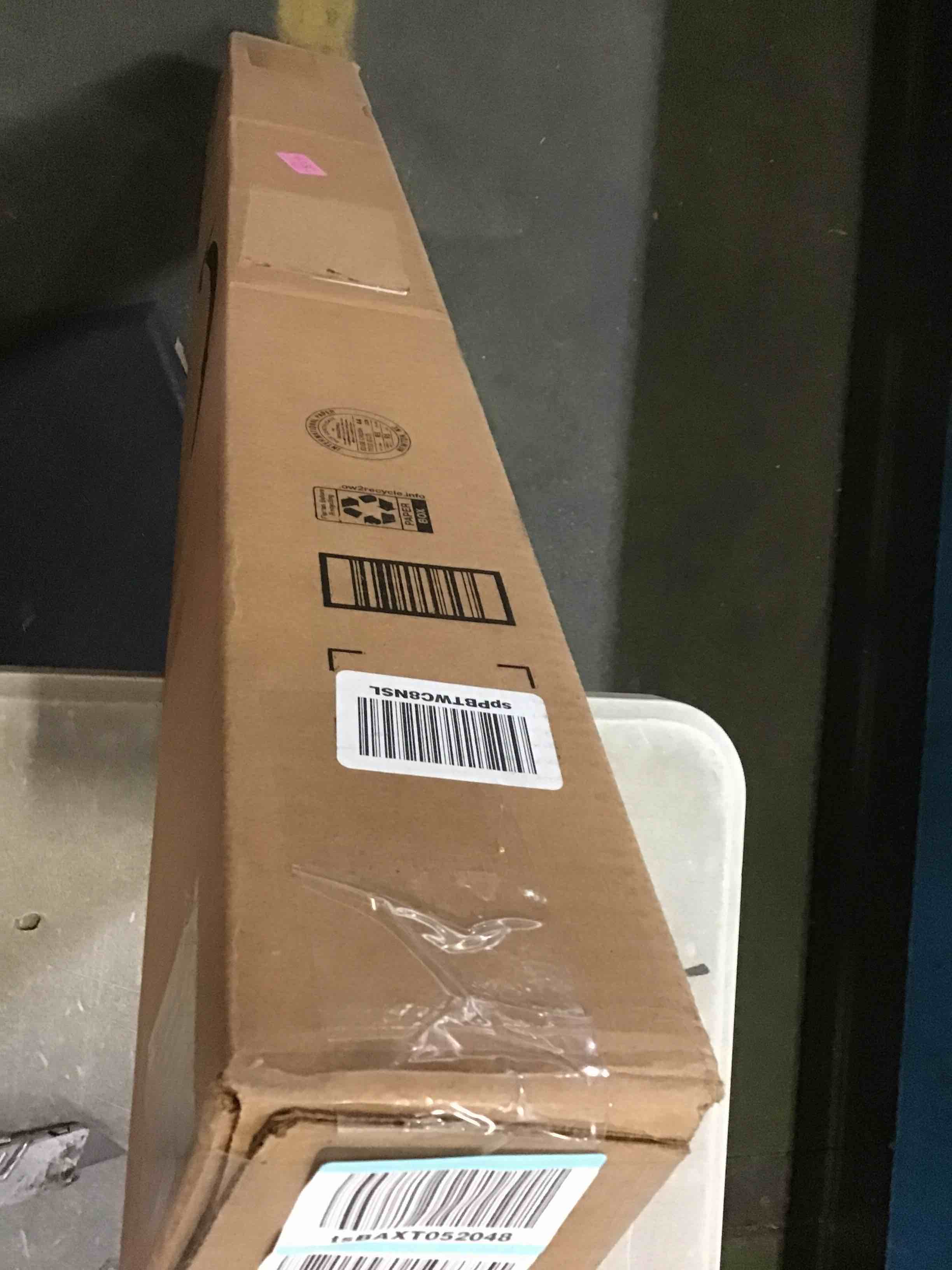 https://s3.amazonaws.com/lotting-images-prod/bidfta/BLU5007927_1693059176644.jpeg