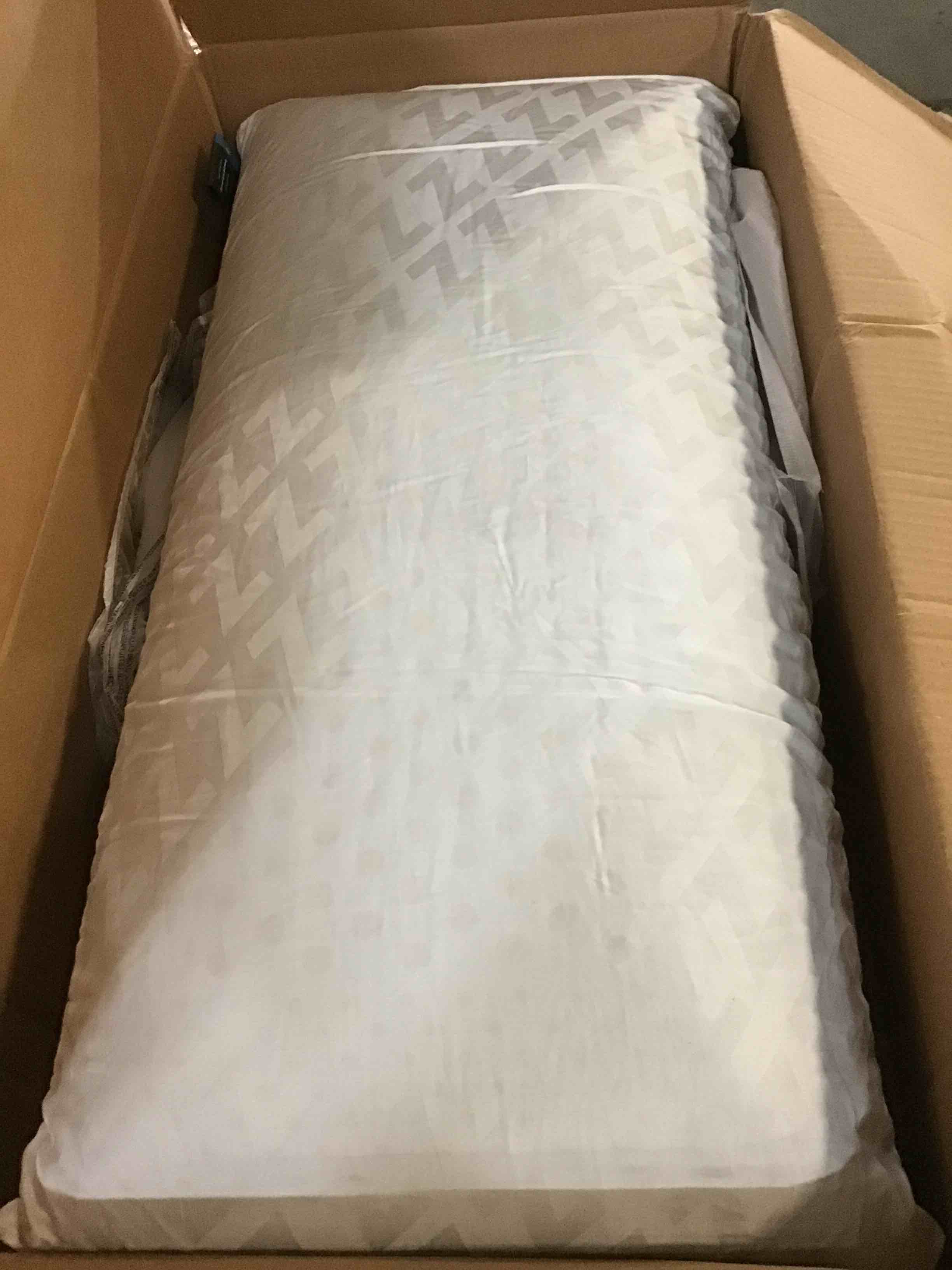 https://s3.amazonaws.com/lotting-images-prod/bidfta/BLU5008444_1693396309054.jpeg
