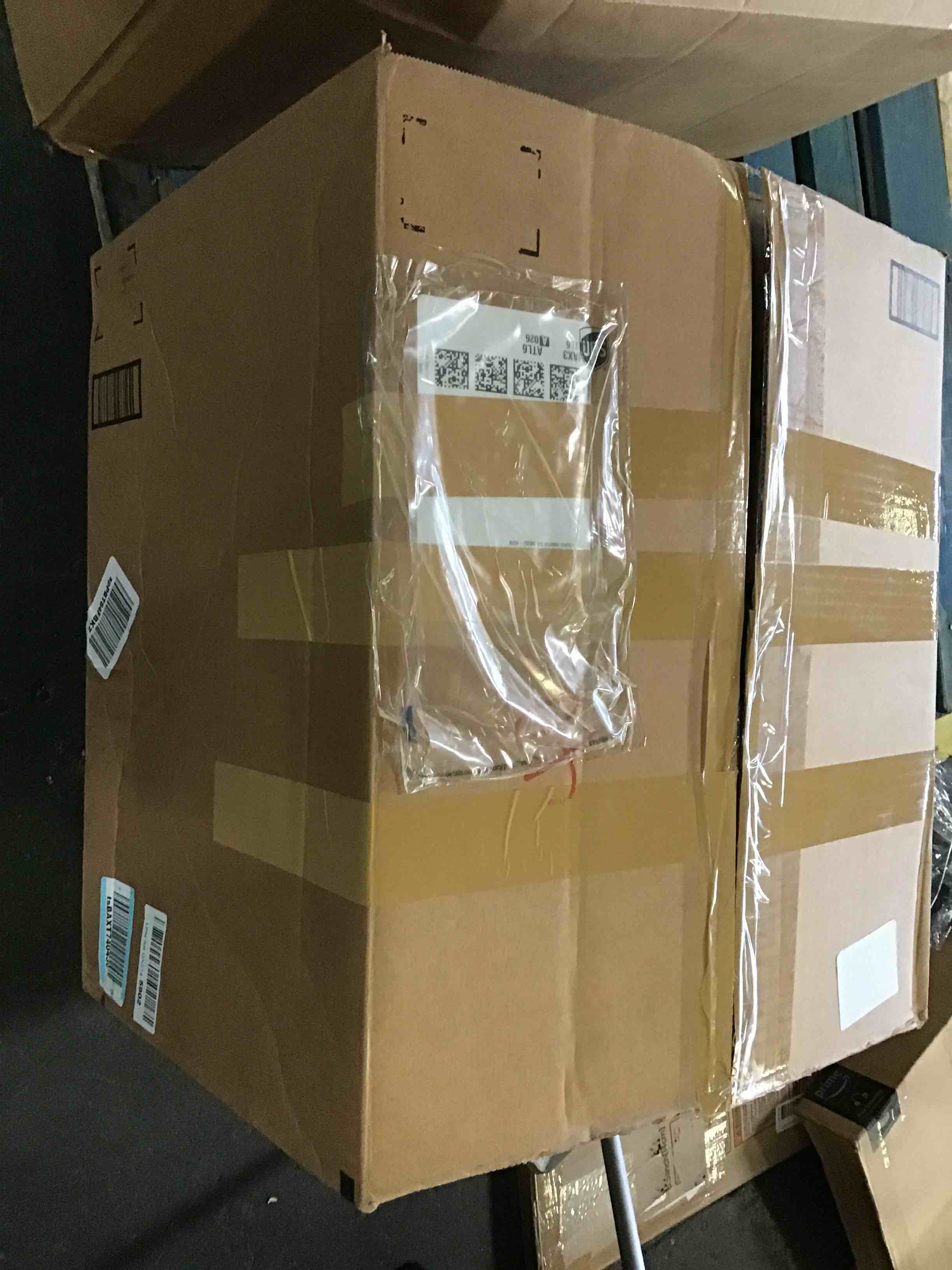 https://s3.amazonaws.com/lotting-images-prod/bidfta/BLU5008648_1693425915462.jpeg