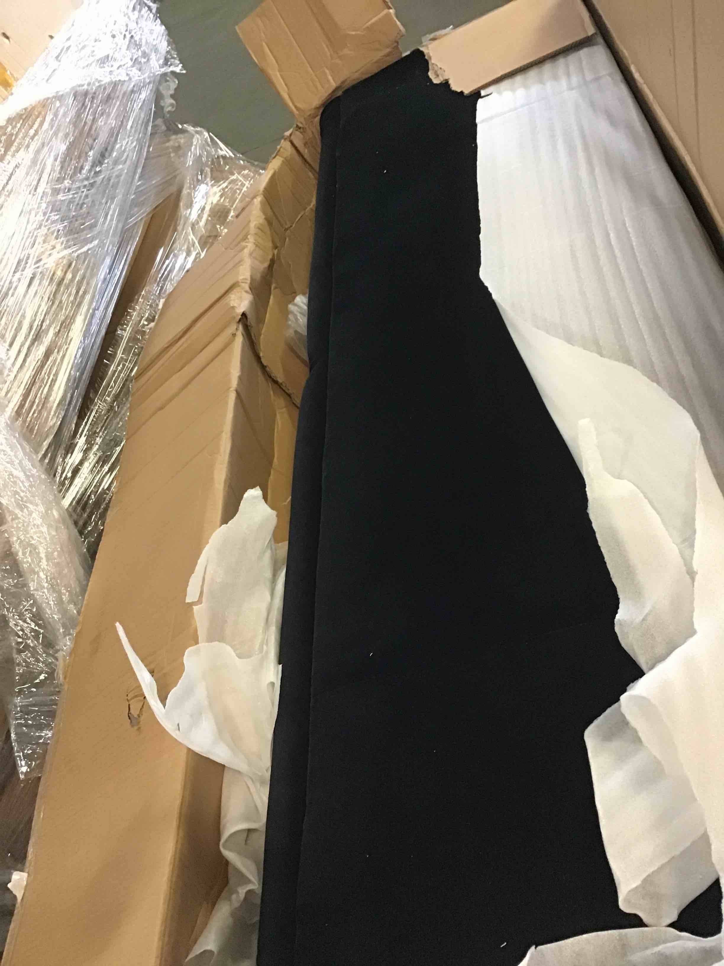 https://s3.amazonaws.com/lotting-images-prod/bidfta/BLU5008899_1693571028906.jpeg