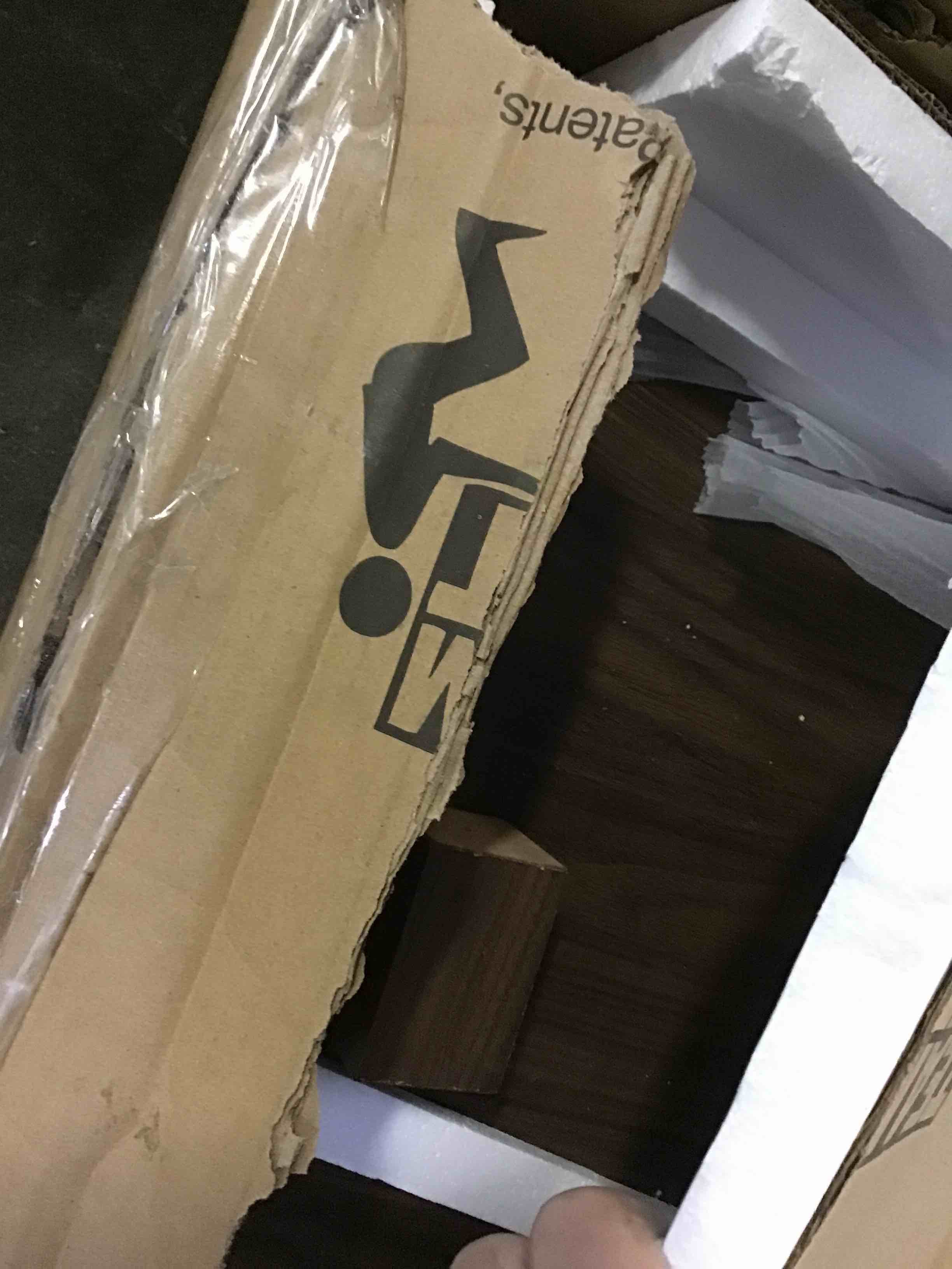 https://s3.amazonaws.com/lotting-images-prod/bidfta/BLU5008900_1693571235934.jpeg