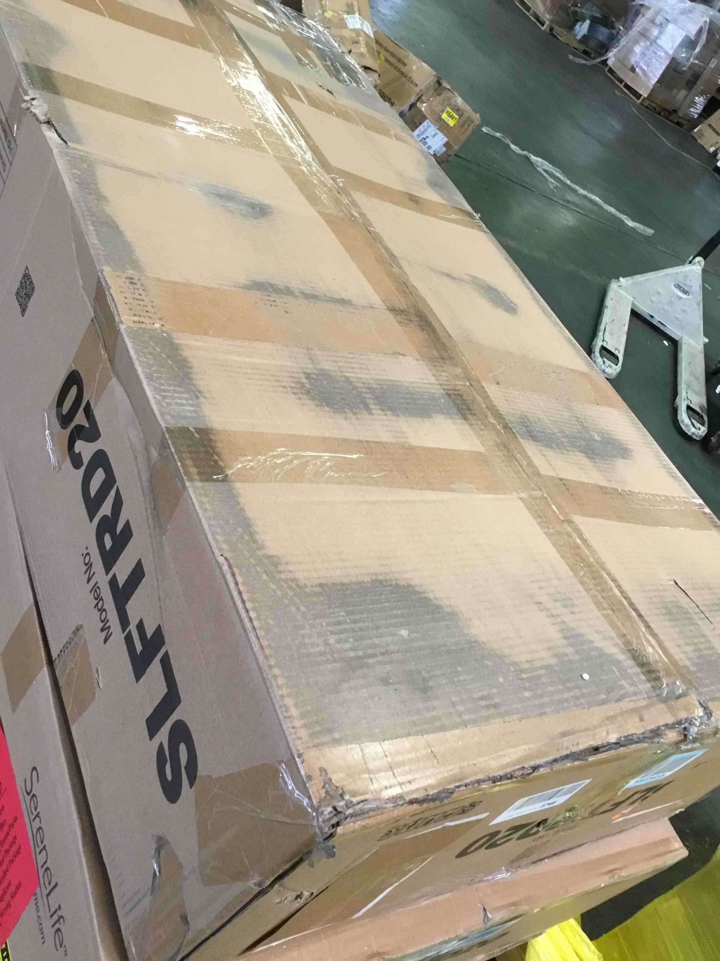 https://s3.amazonaws.com/lotting-images-prod/bidfta/BLU5008979_1693245101186.jpeg