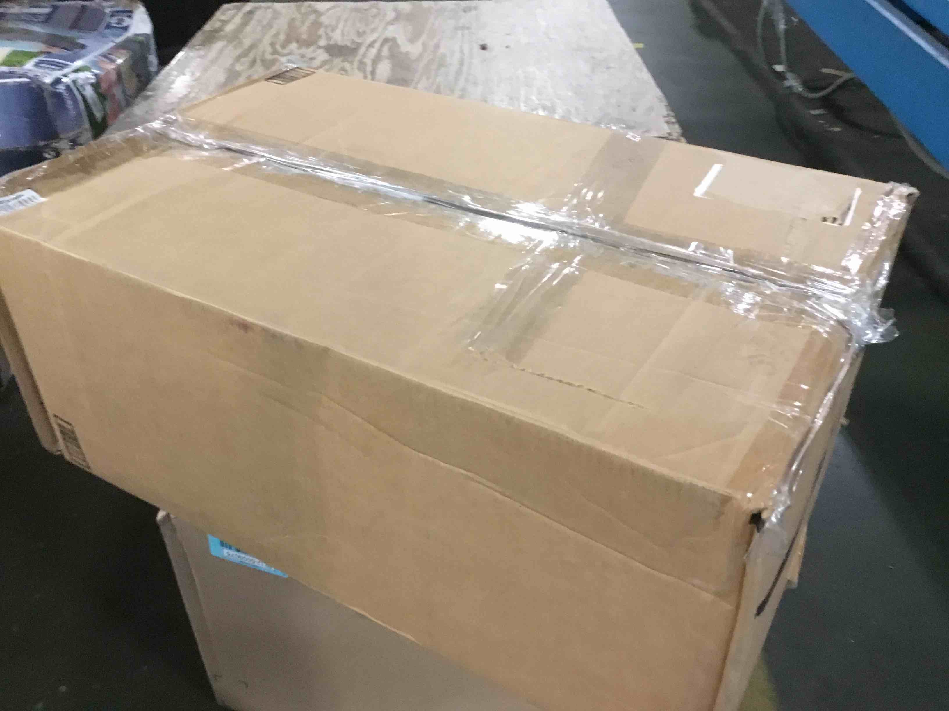 https://s3.amazonaws.com/lotting-images-prod/bidfta/BLU5009076_1693306312008.jpeg