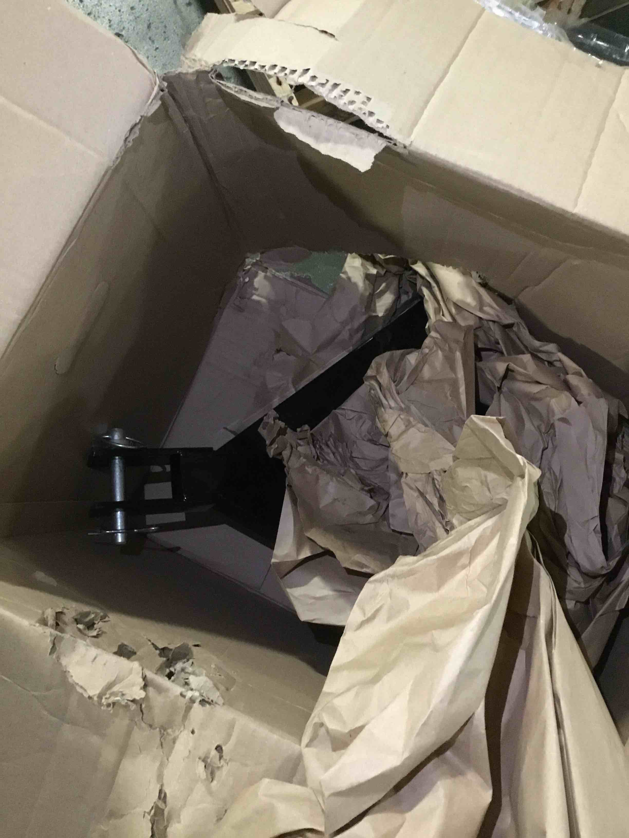 https://s3.amazonaws.com/lotting-images-prod/bidfta/BLU5009080_1693307008486.jpeg