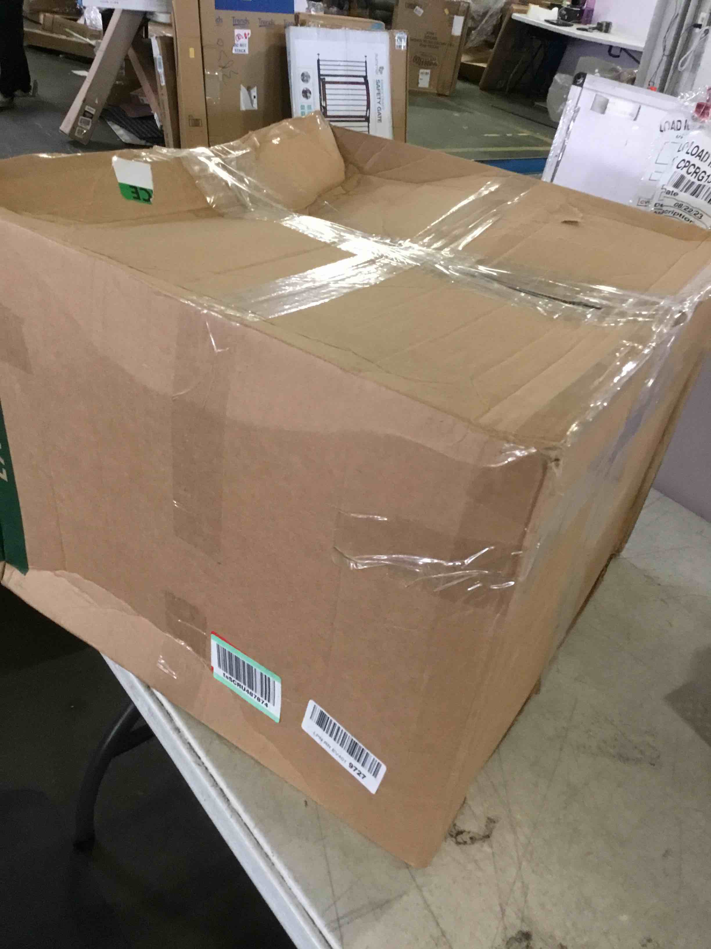 https://s3.amazonaws.com/lotting-images-prod/bidfta/BLU5009177_1693313644481.jpeg