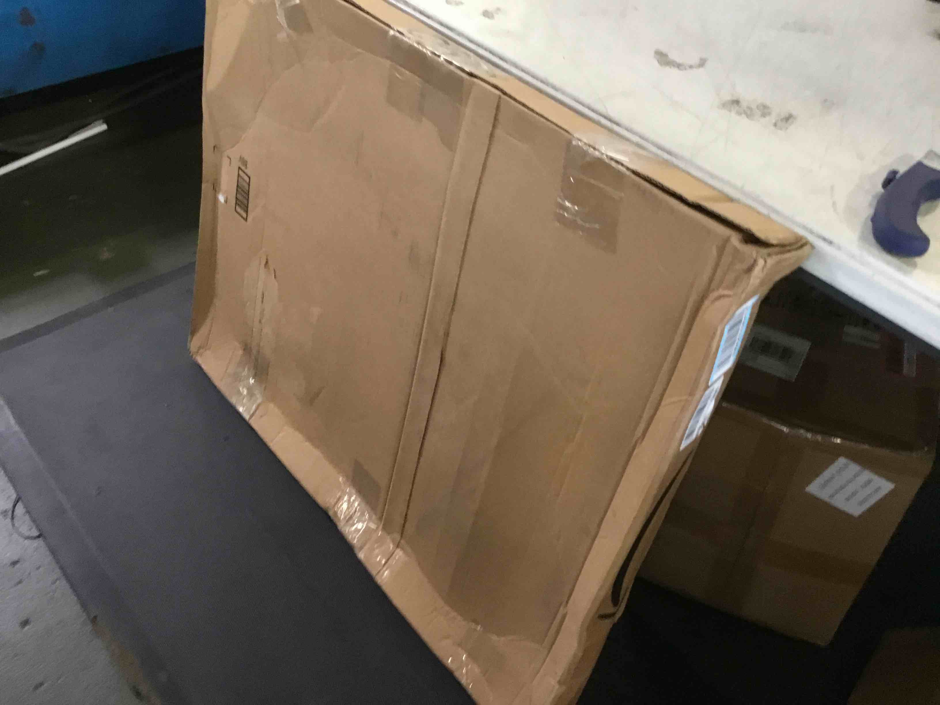https://s3.amazonaws.com/lotting-images-prod/bidfta/BLU5009330_1693331944958.jpeg