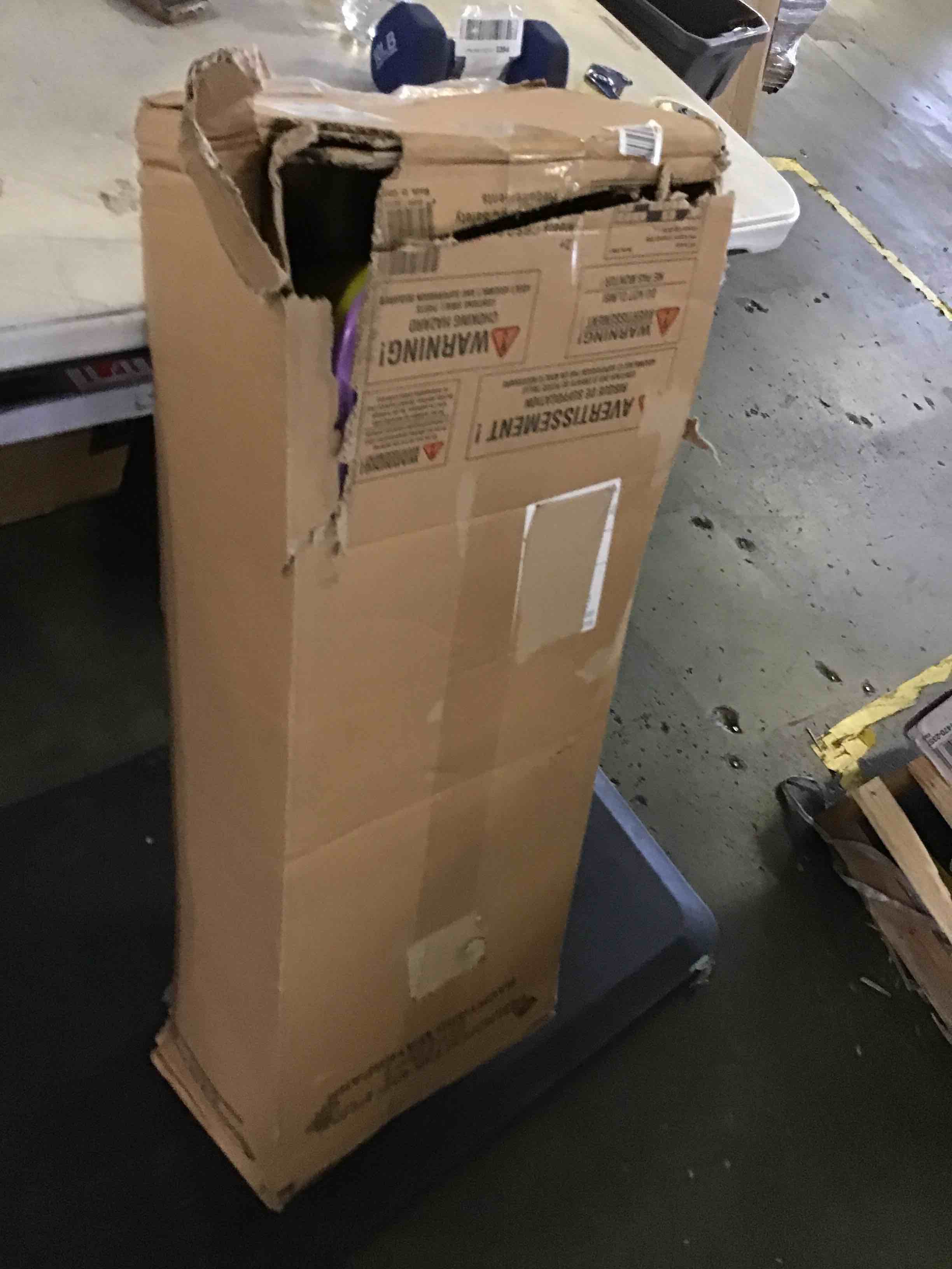 https://s3.amazonaws.com/lotting-images-prod/bidfta/BLU5009379_1693338630148.jpeg