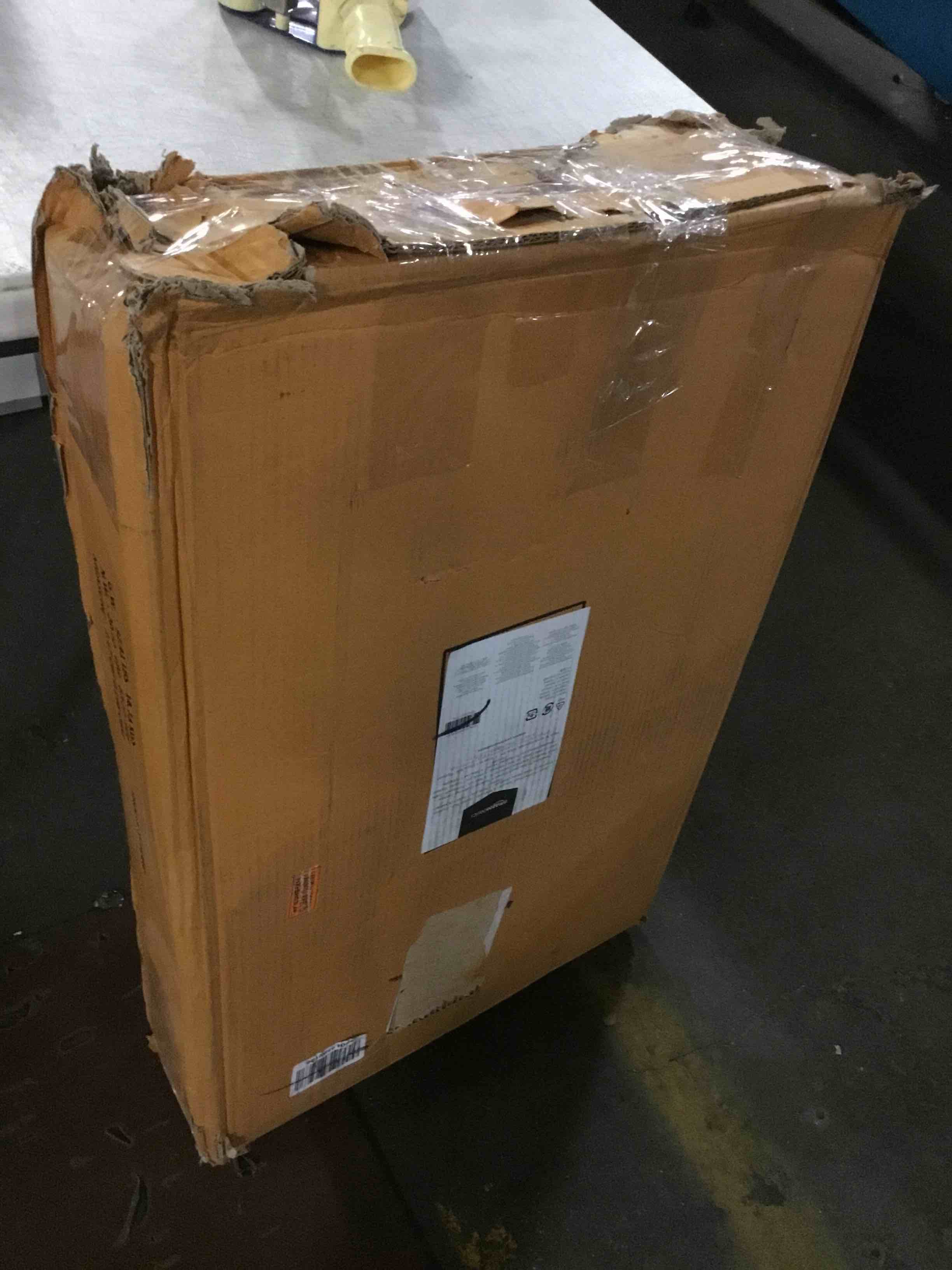 https://s3.amazonaws.com/lotting-images-prod/bidfta/BLU5009404_1693392638826.jpeg