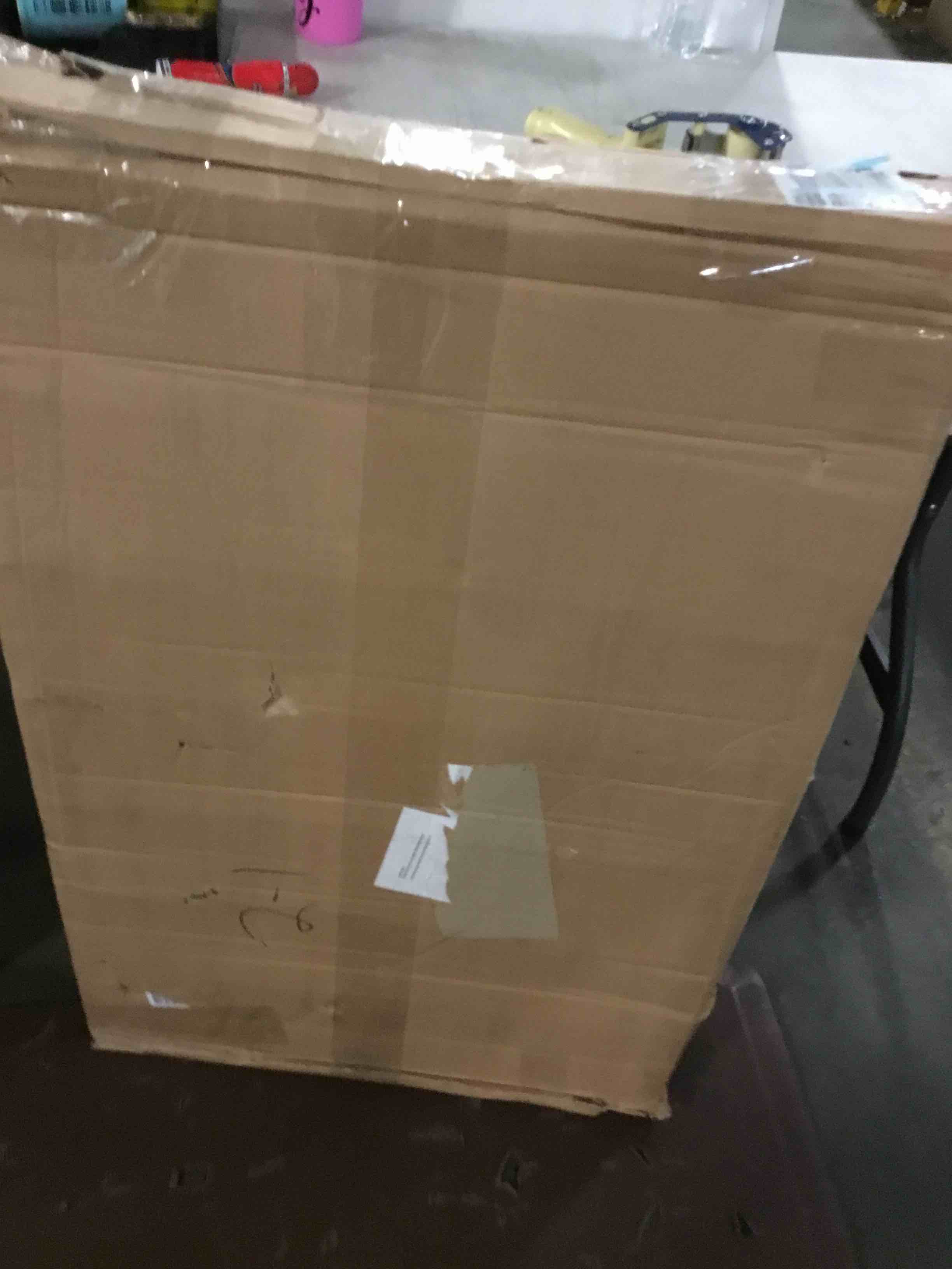 https://s3.amazonaws.com/lotting-images-prod/bidfta/BLU5009408_1693393157907.jpeg