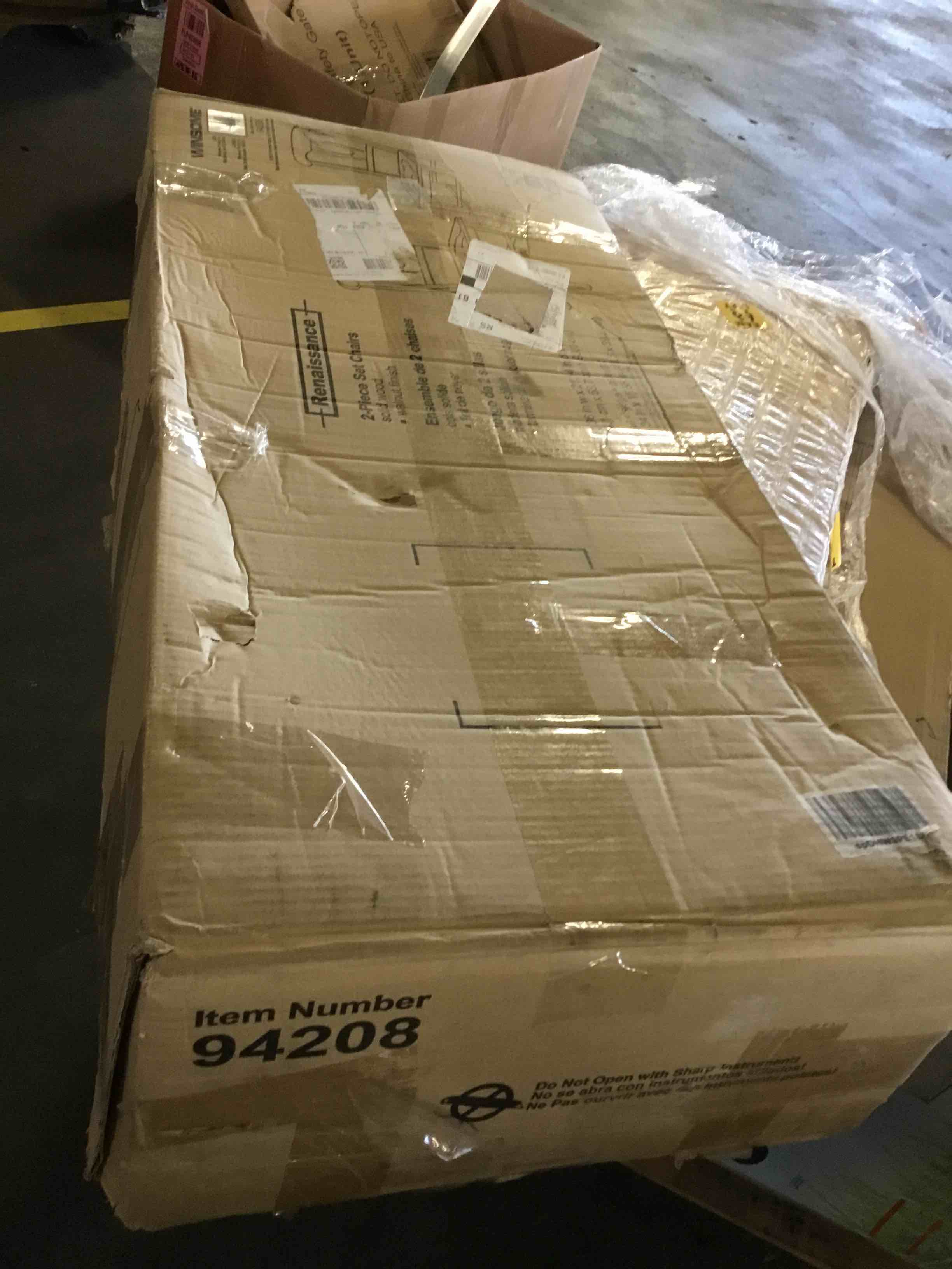 https://s3.amazonaws.com/lotting-images-prod/bidfta/BLU5009505_1693402727791.jpeg
