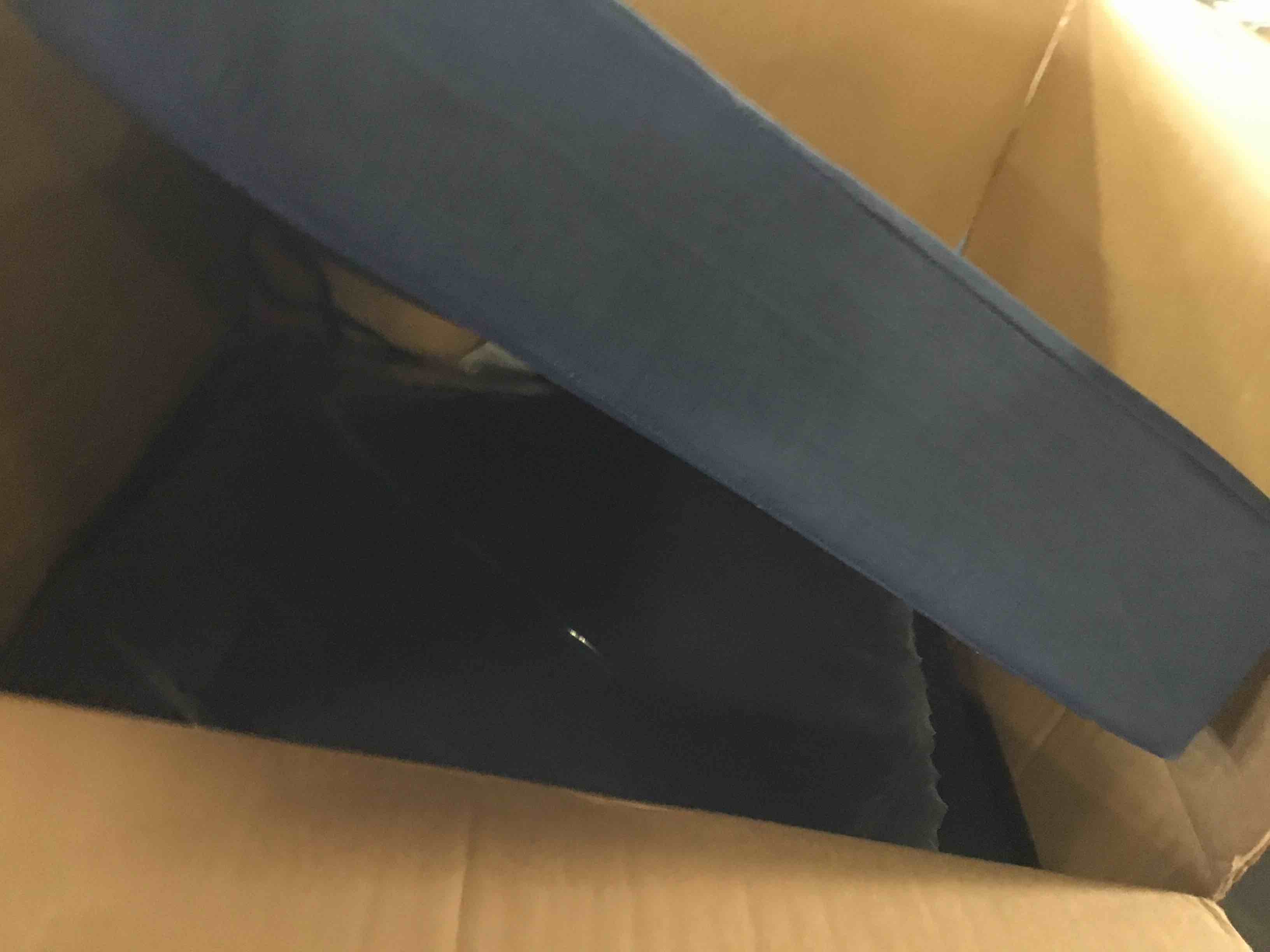 https://s3.amazonaws.com/lotting-images-prod/bidfta/BLU5009567_1693411389140.jpeg