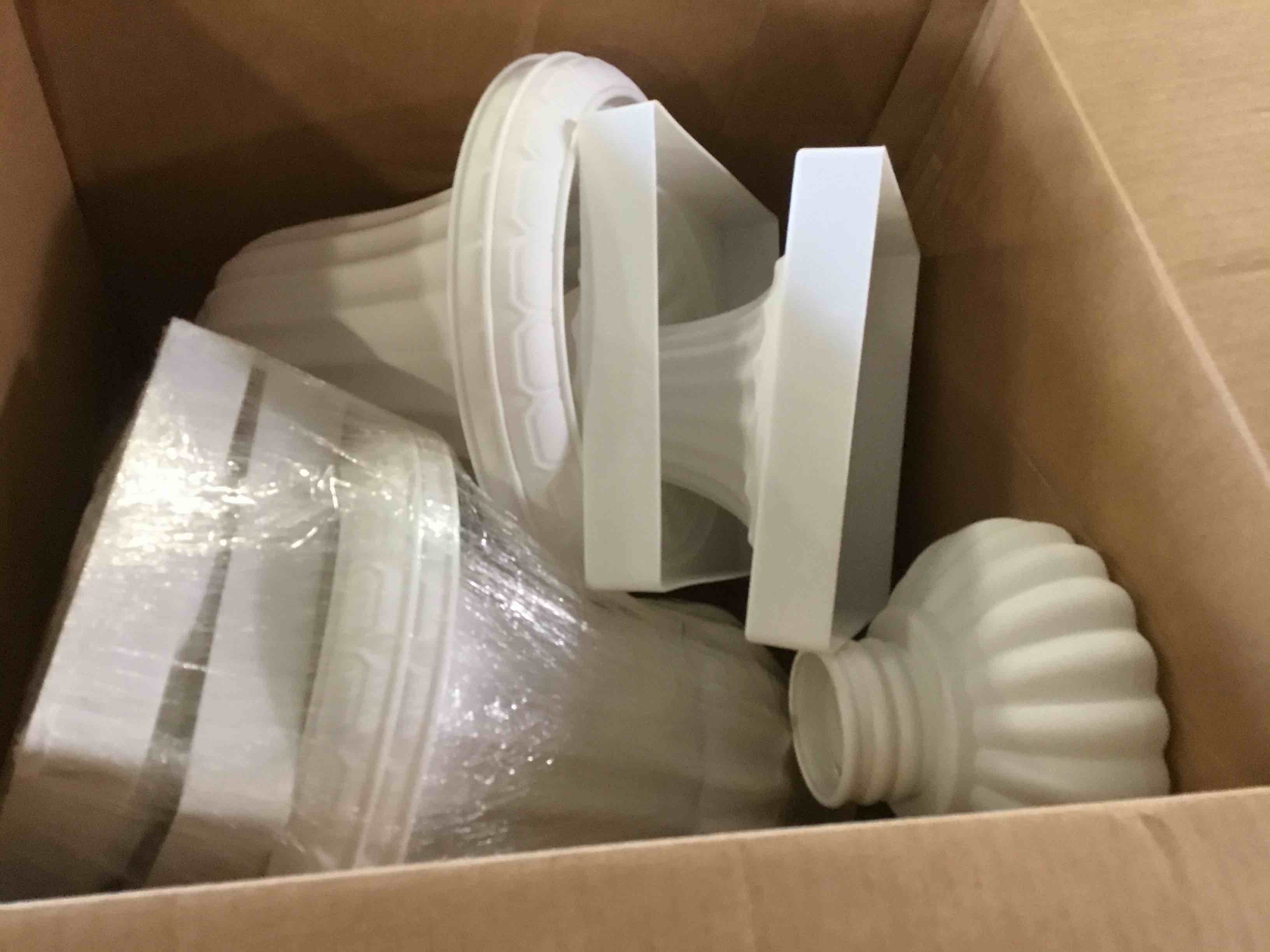 https://s3.amazonaws.com/lotting-images-prod/bidfta/BLU5009573_1693411852156.jpeg