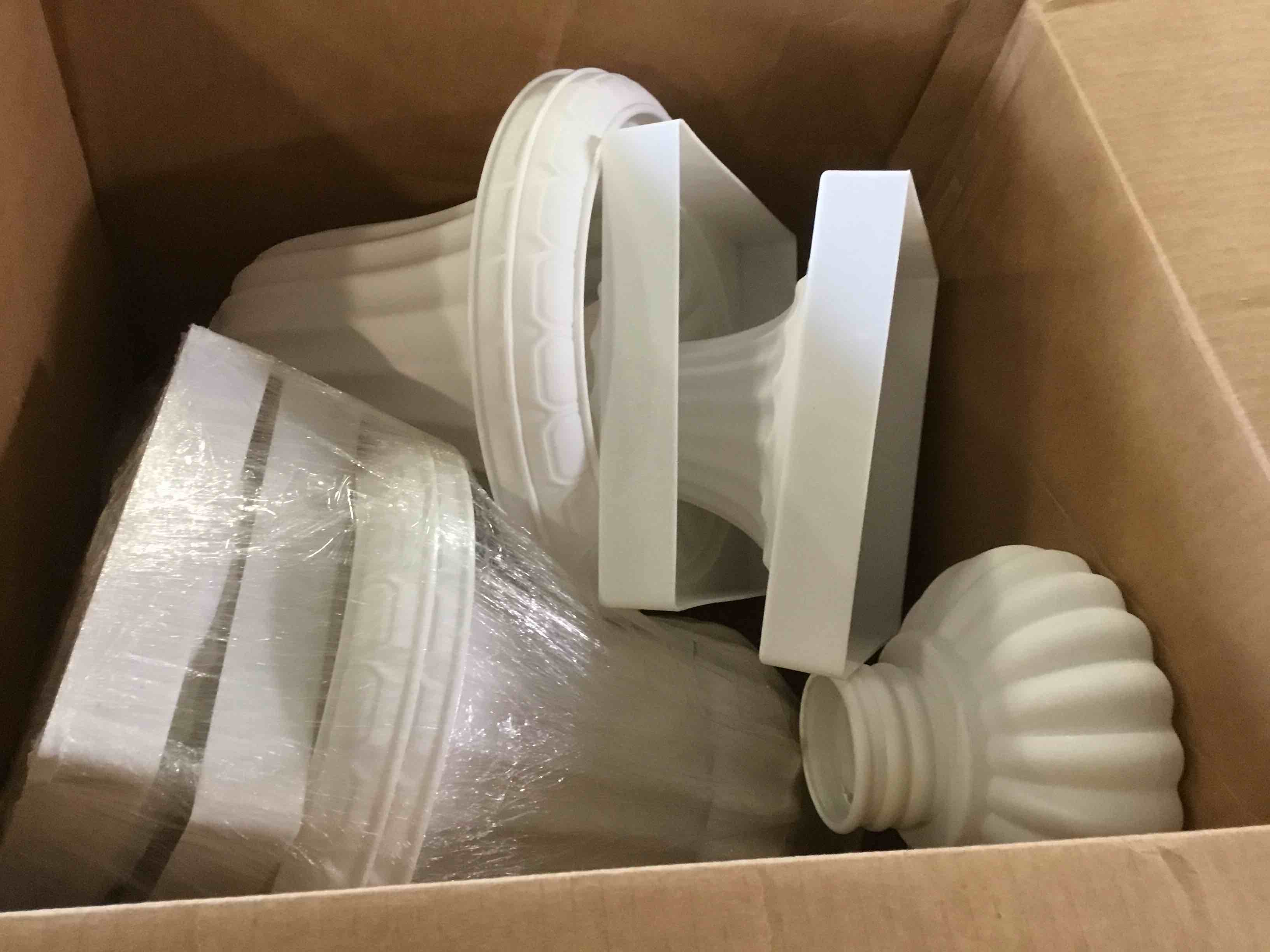 https://s3.amazonaws.com/lotting-images-prod/bidfta/BLU5009573_1693411853675.jpeg