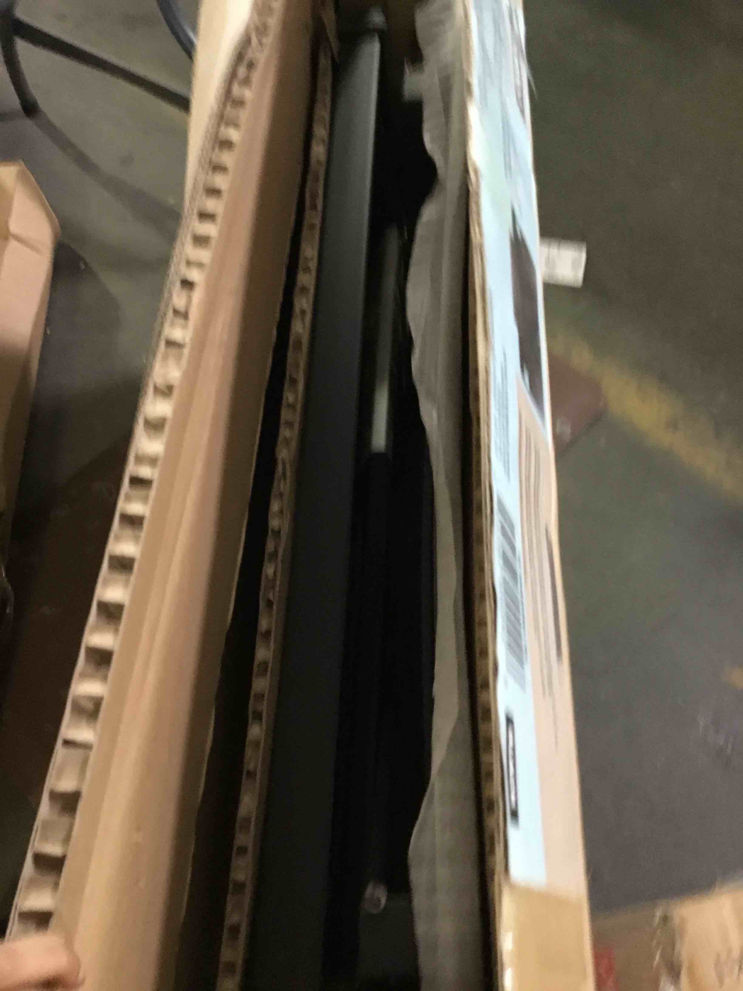 https://s3.amazonaws.com/lotting-images-prod/bidfta/BLU5009693_1693425668104.jpeg