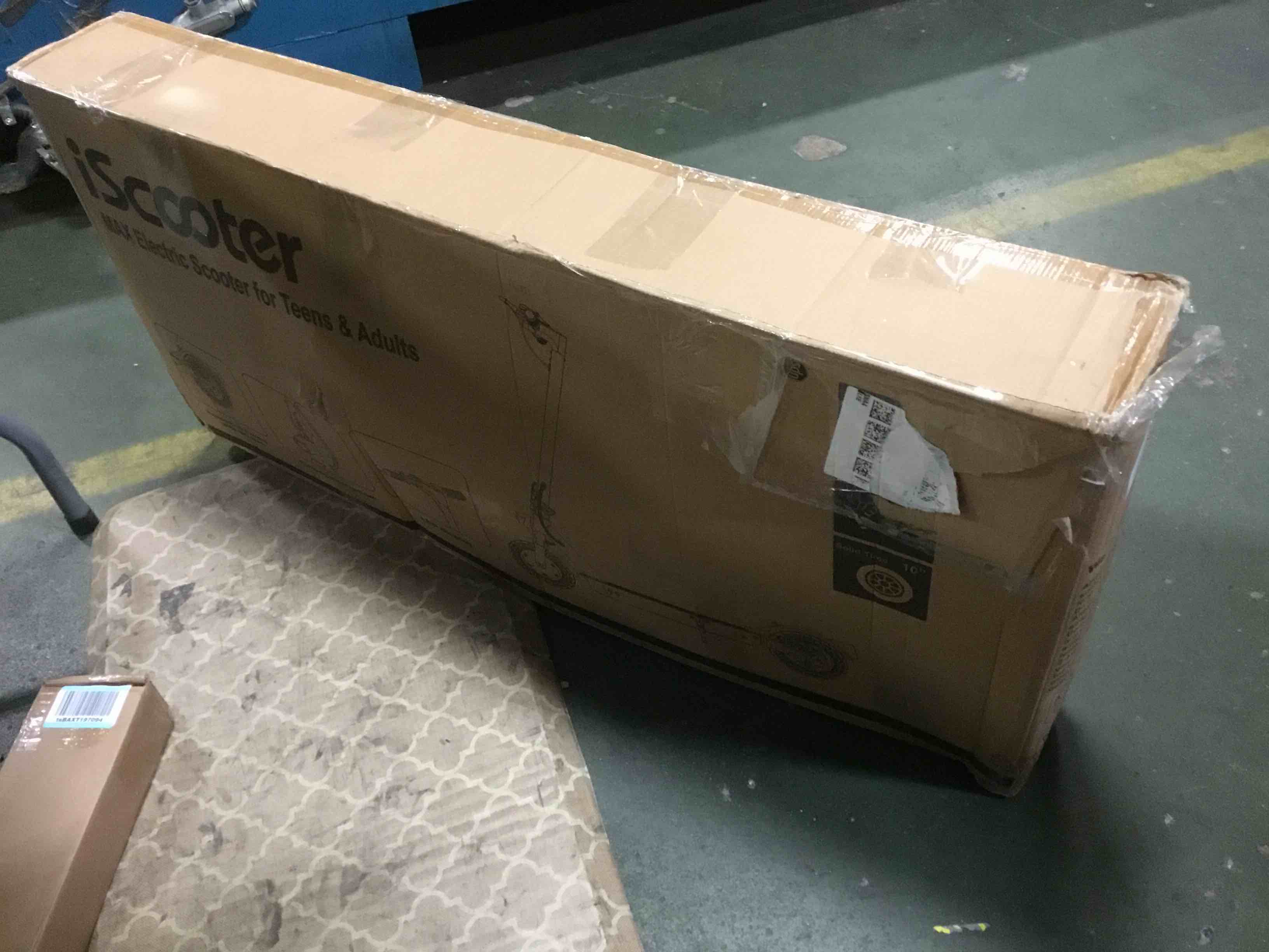 https://s3.amazonaws.com/lotting-images-prod/bidfta/BLU5009943_1693565134192.jpeg