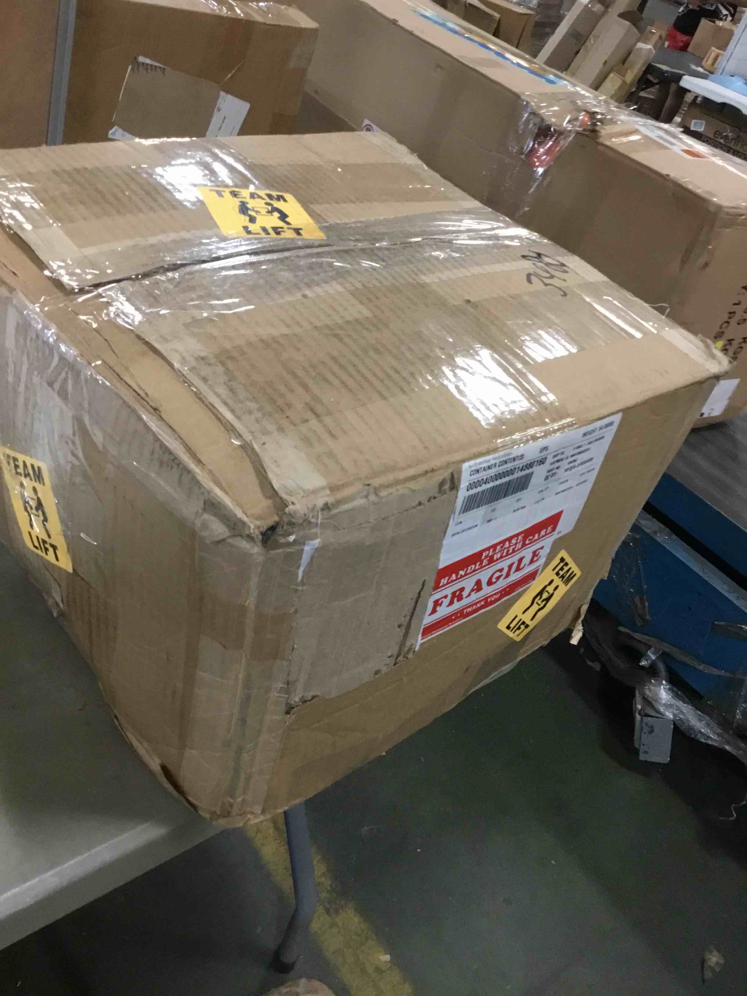 https://s3.amazonaws.com/lotting-images-prod/bidfta/BLU5009975_1693568843822.jpeg