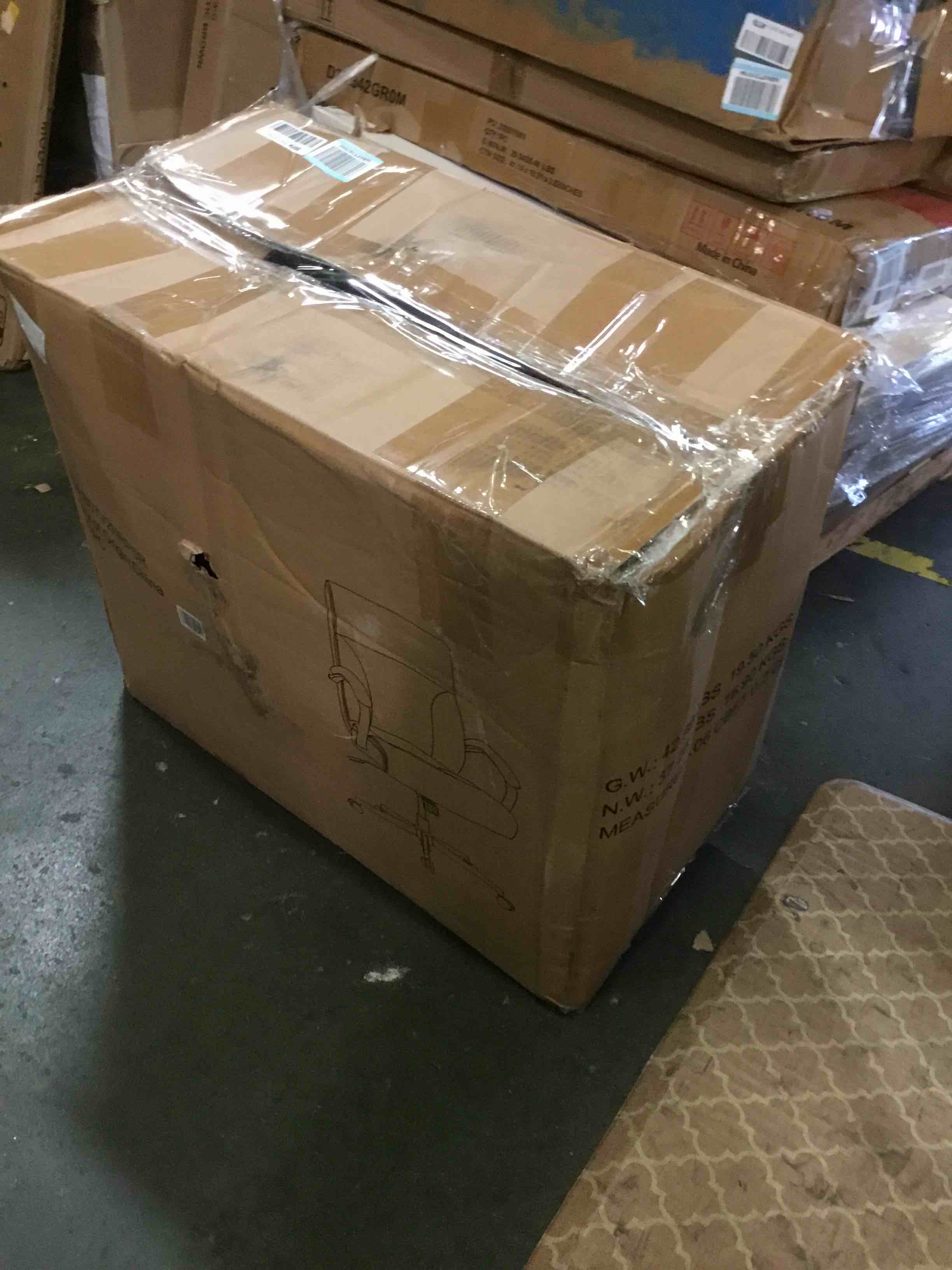 https://s3.amazonaws.com/lotting-images-prod/bidfta/BLU5010056_1693580864828.jpeg