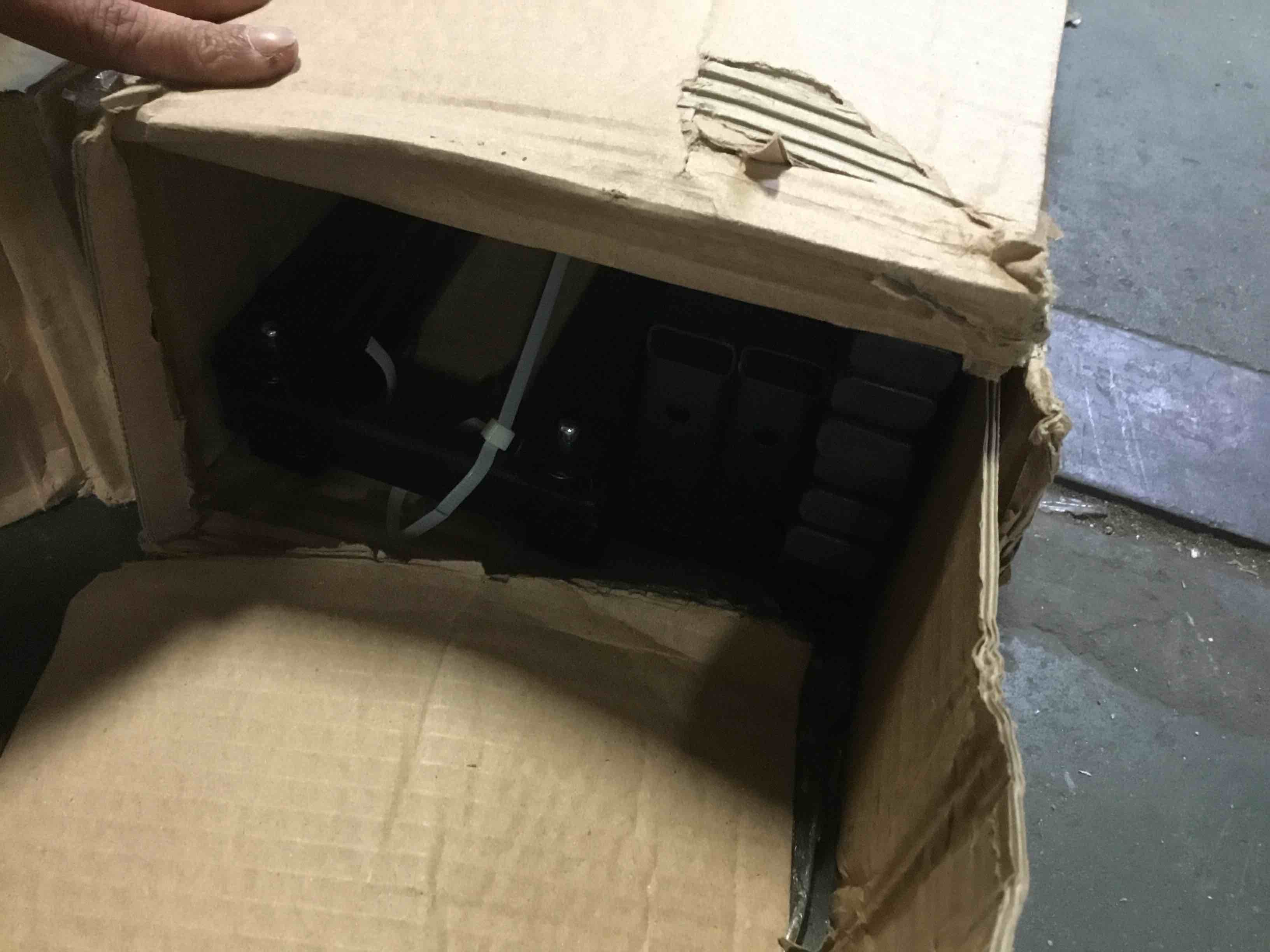 https://s3.amazonaws.com/lotting-images-prod/bidfta/BLU5010075_1693582770387.jpeg
