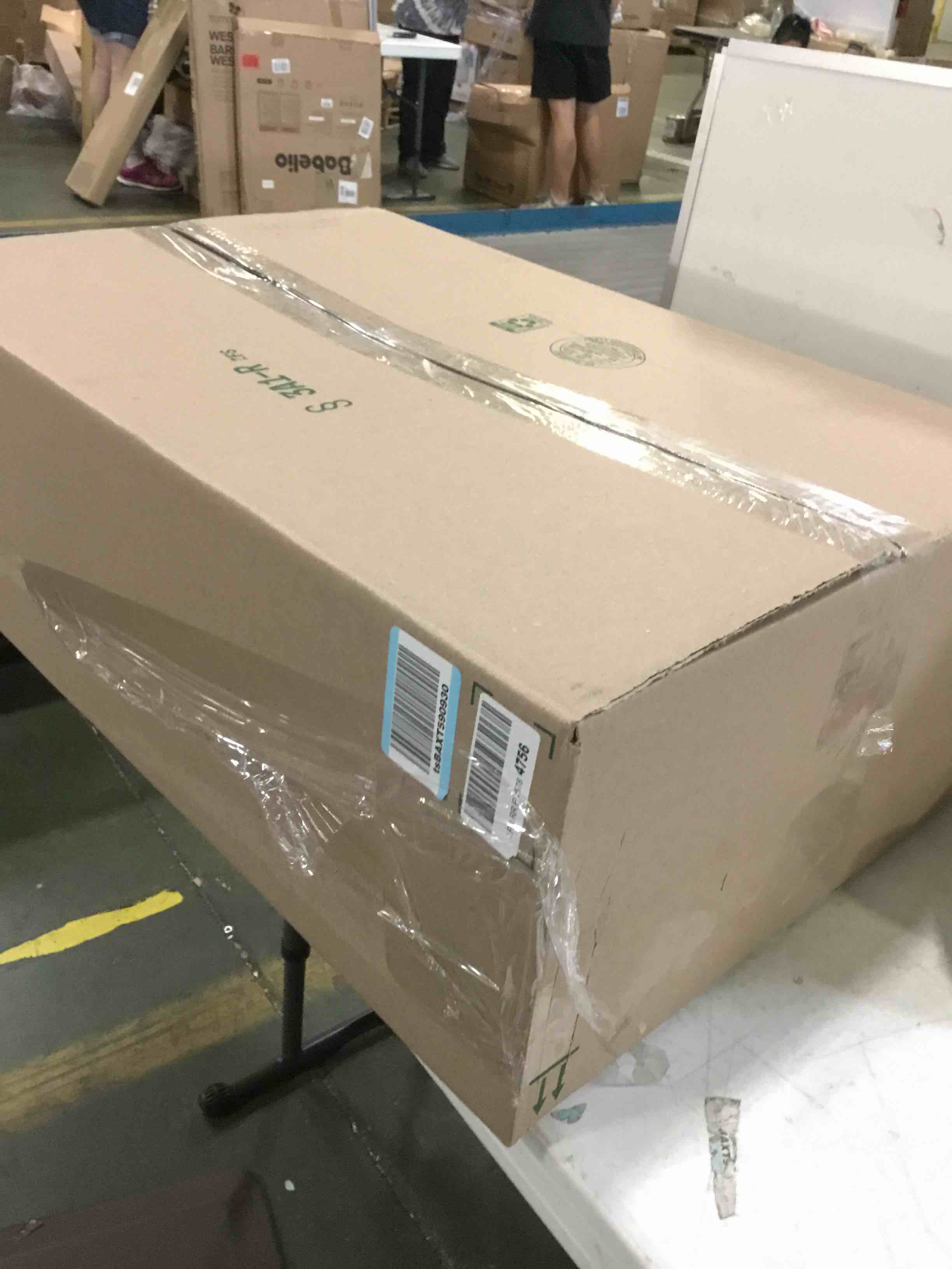 https://s3.amazonaws.com/lotting-images-prod/bidfta/BLU5010136_1693915863459.jpeg