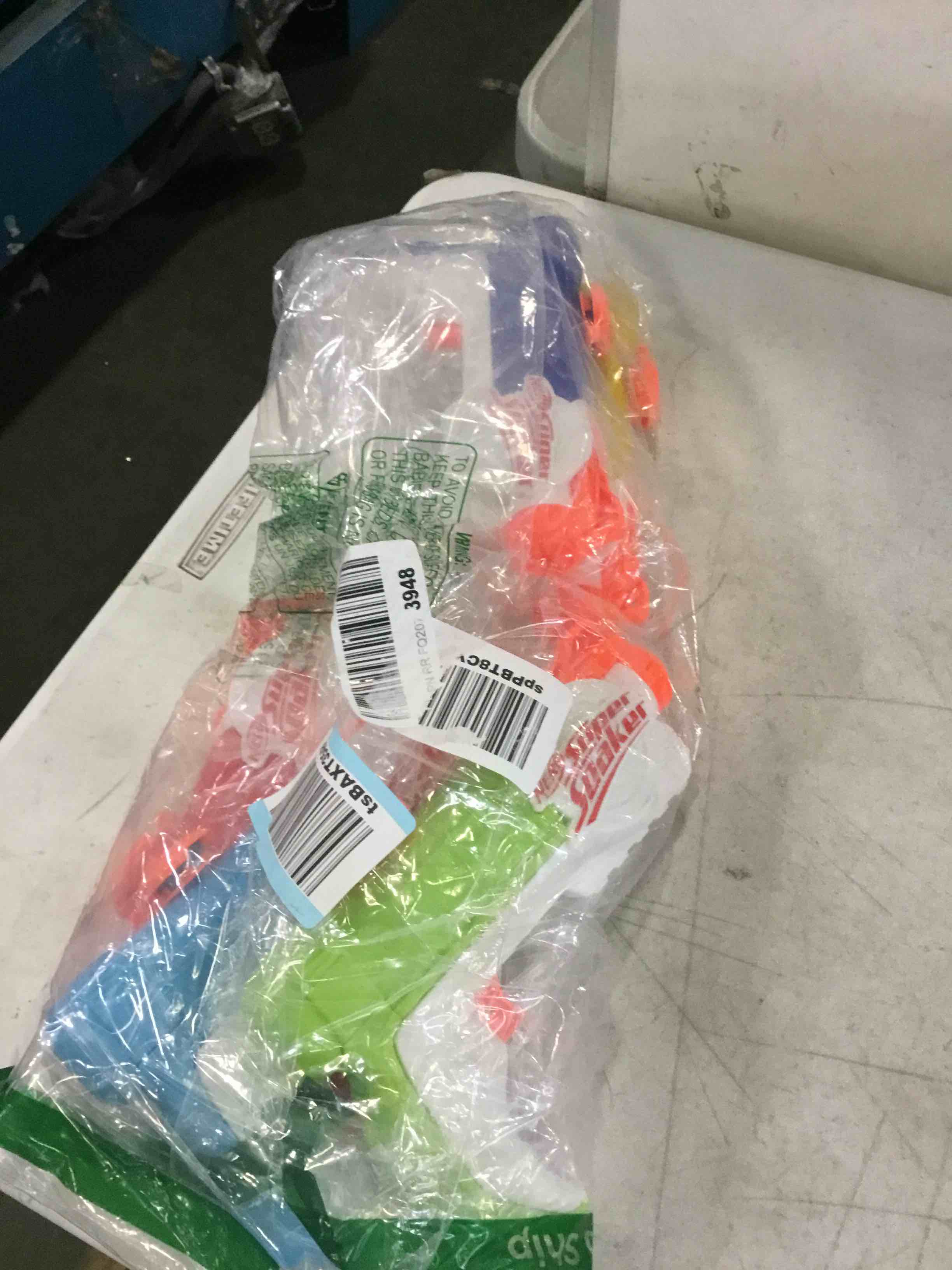 https://s3.amazonaws.com/lotting-images-prod/bidfta/BLU5010199_1693923951487.jpeg