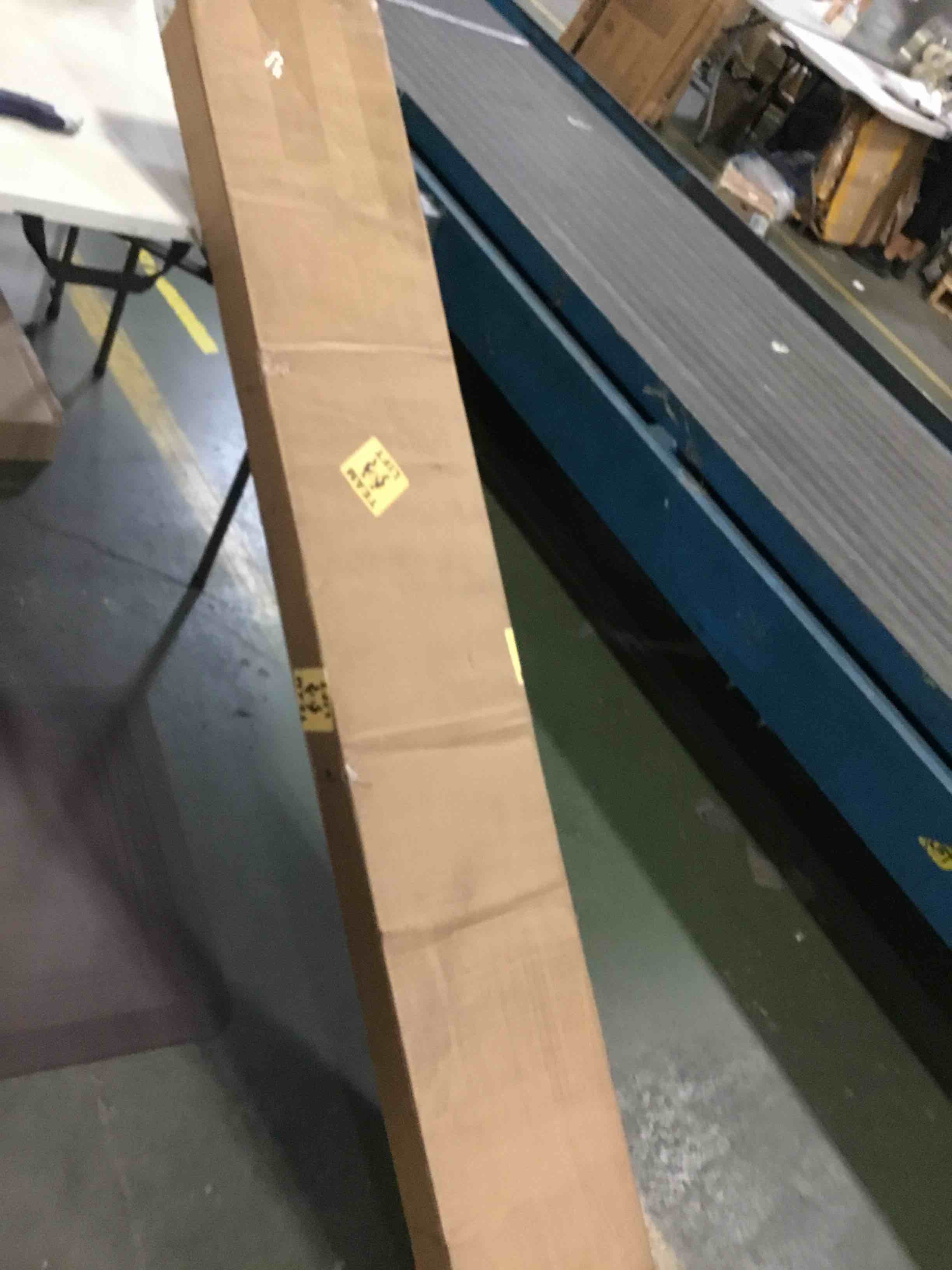 https://s3.amazonaws.com/lotting-images-prod/bidfta/BLU5010348_1694000138046.jpeg
