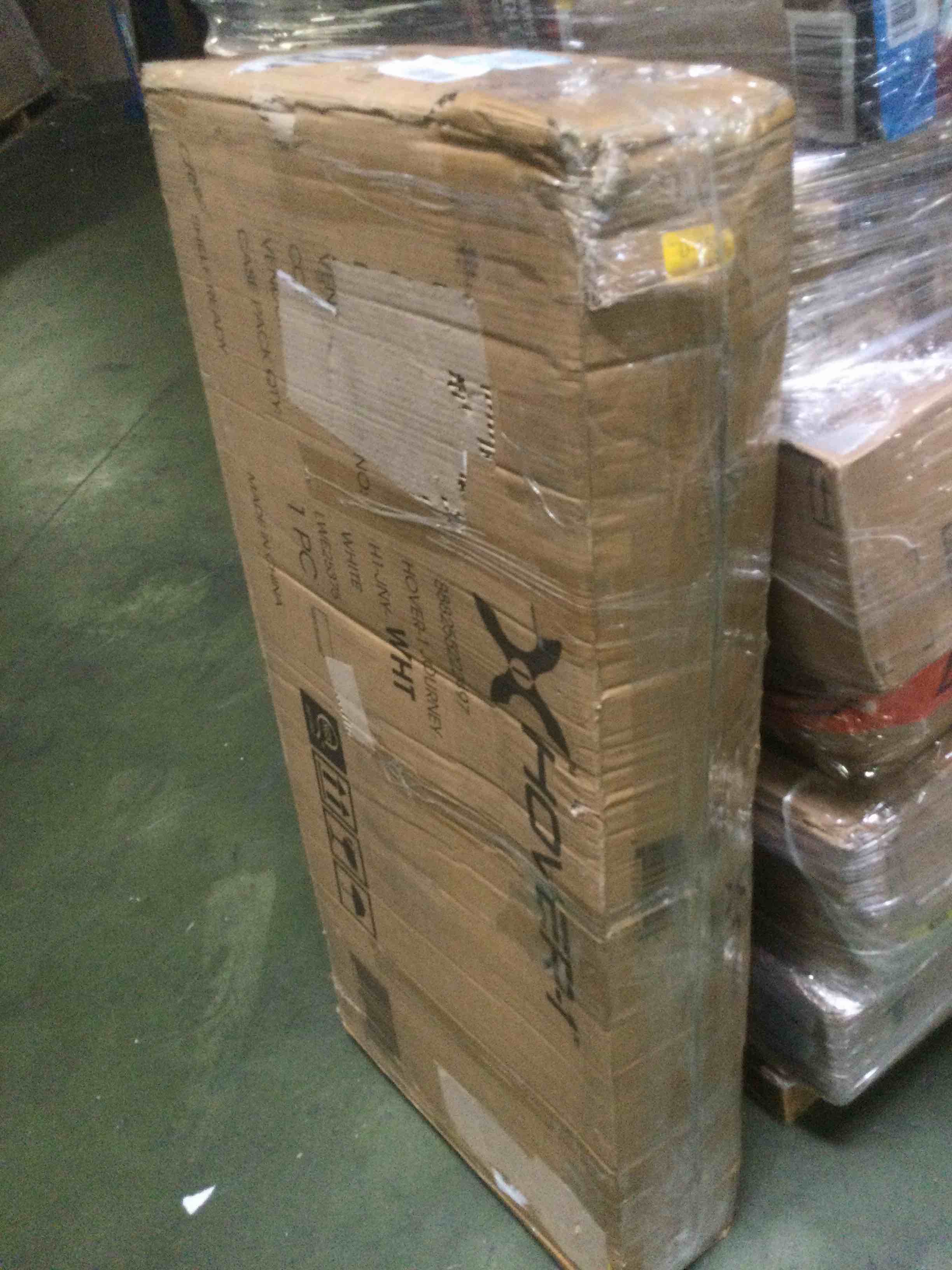https://s3.amazonaws.com/lotting-images-prod/bidfta/BLU5010604_1692988812569.jpeg