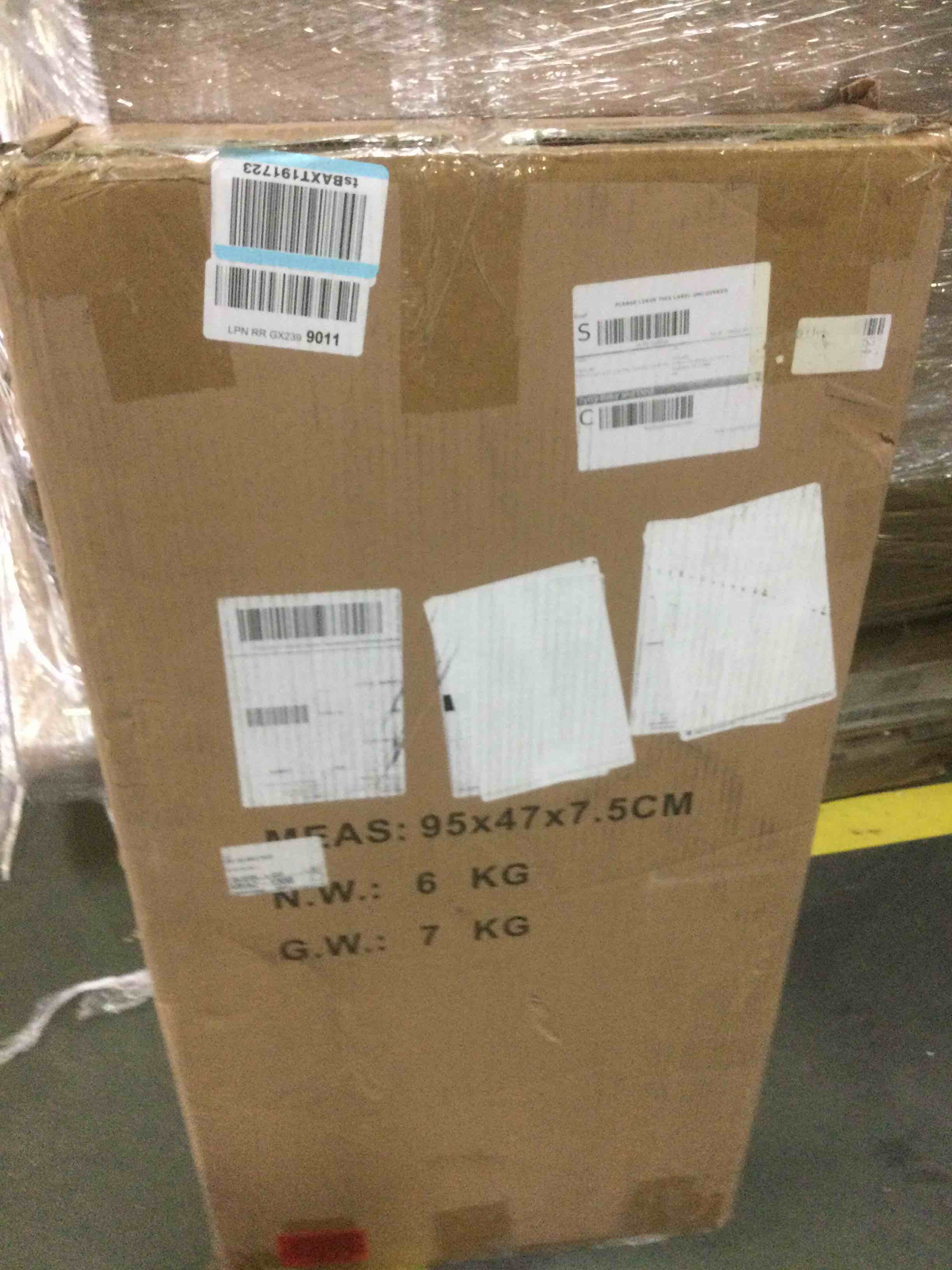 https://s3.amazonaws.com/lotting-images-prod/bidfta/BLU5010703_1693057849836.jpeg