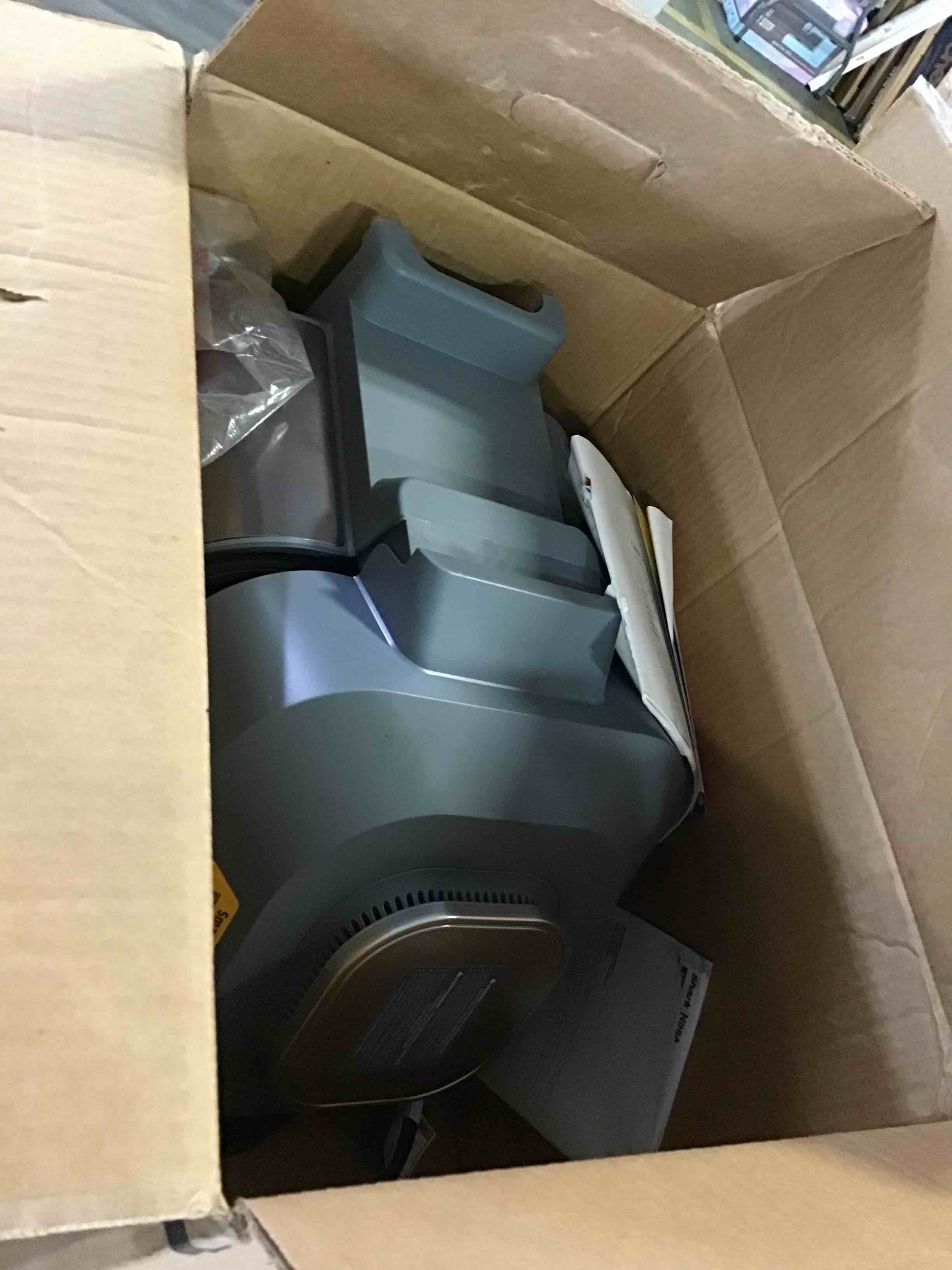 https://s3.amazonaws.com/lotting-images-prod/bidfta/BLU5010831_1693326367316.jpeg