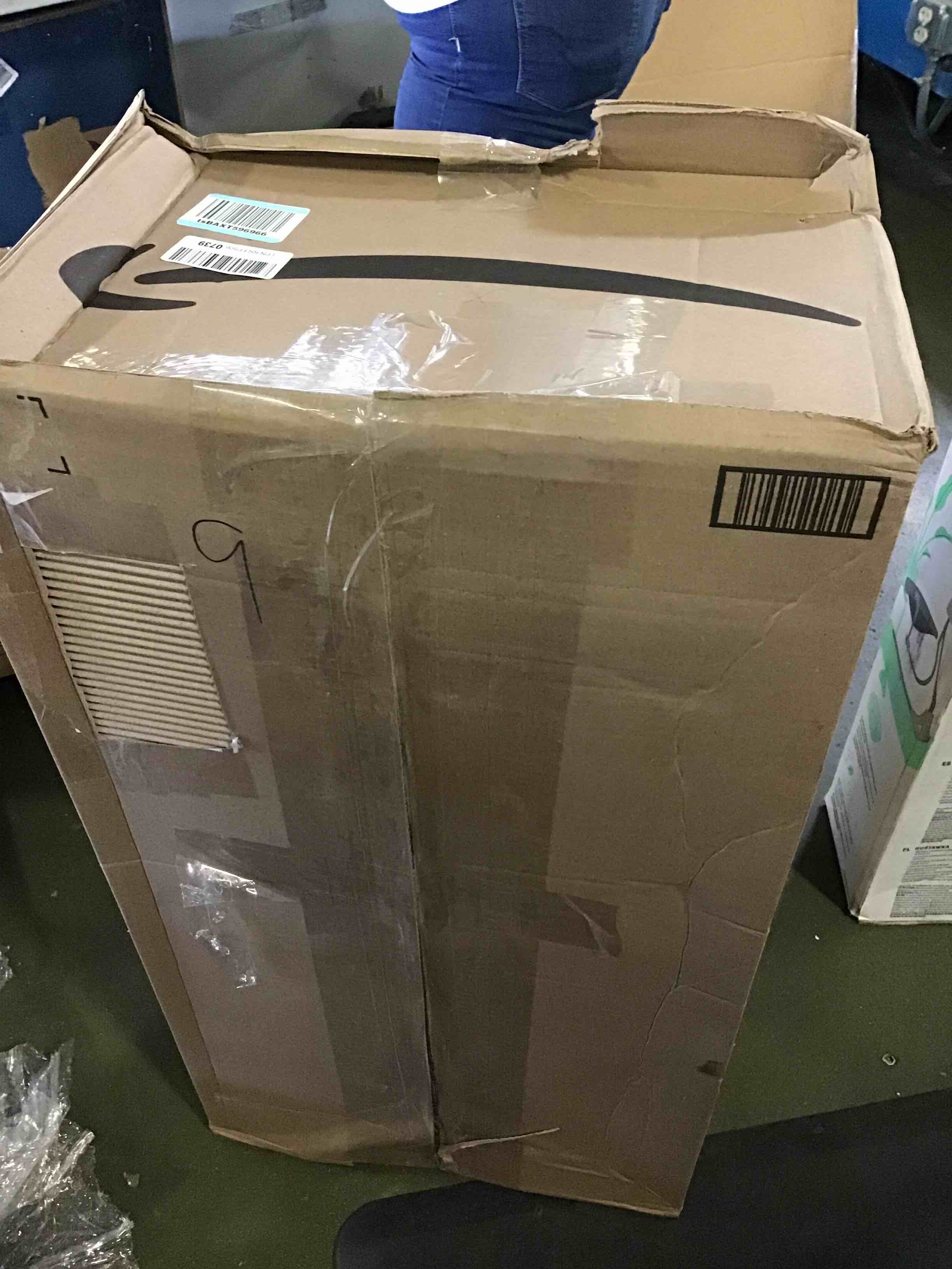 https://s3.amazonaws.com/lotting-images-prod/bidfta/BLU5010847_1693331096088.jpeg