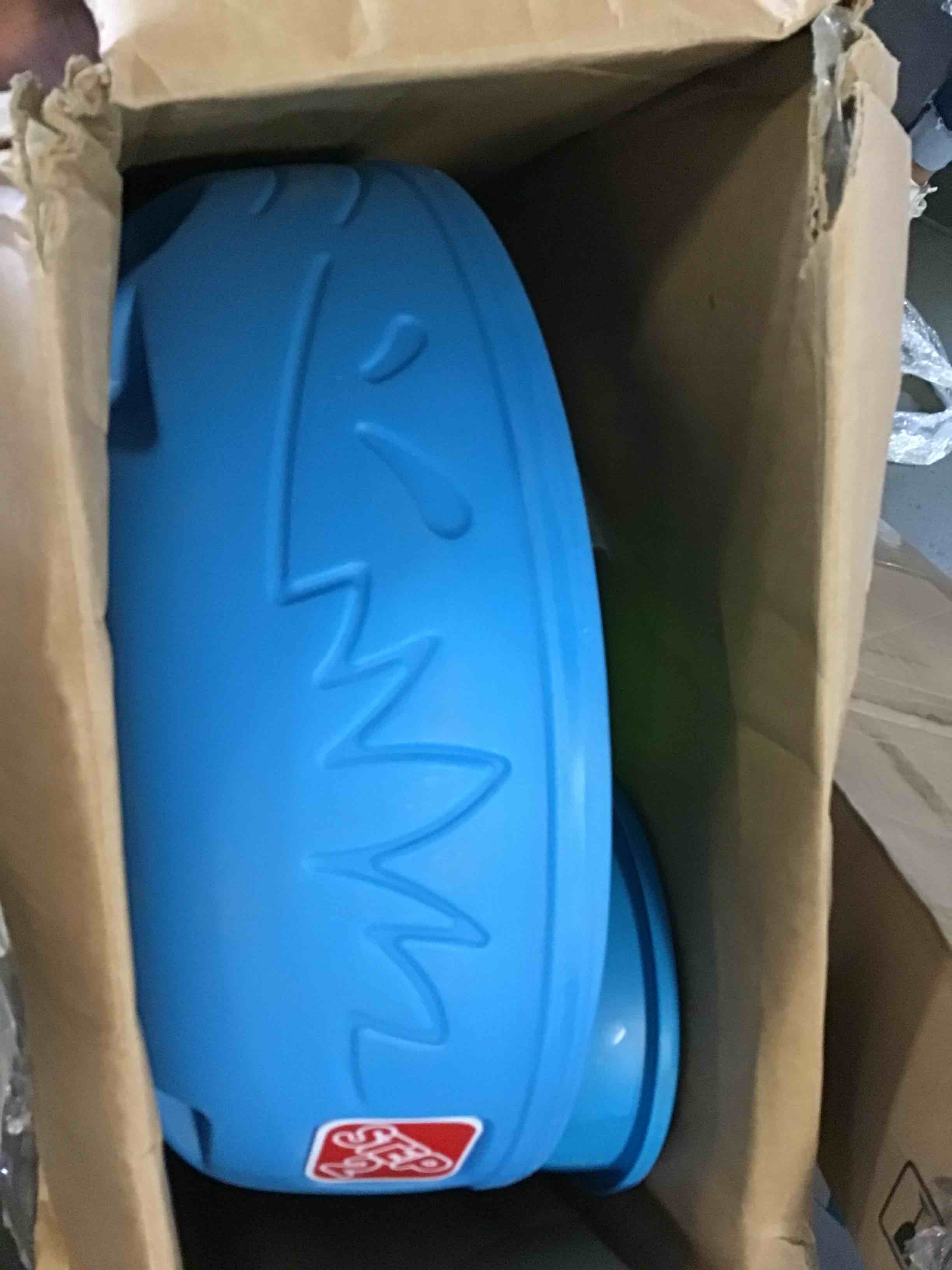 https://s3.amazonaws.com/lotting-images-prod/bidfta/BLU5010856_1693332500401.jpeg