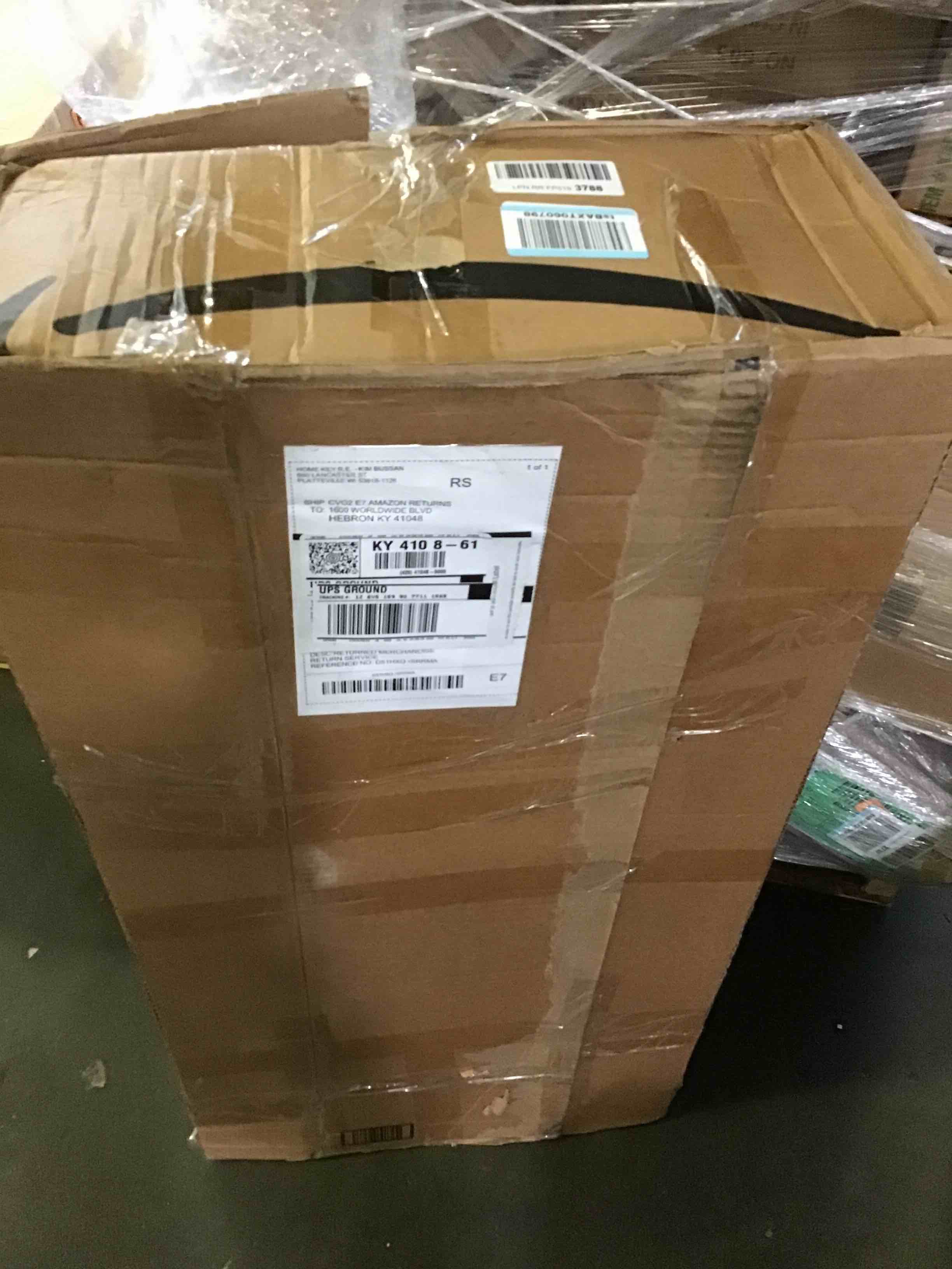 https://s3.amazonaws.com/lotting-images-prod/bidfta/BLU5011005_1693410238391.jpeg